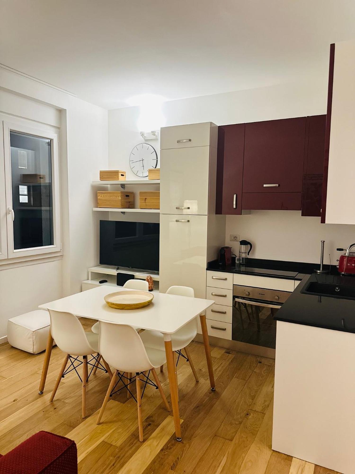 Apartment Xenia - Cozy Two-room In Station