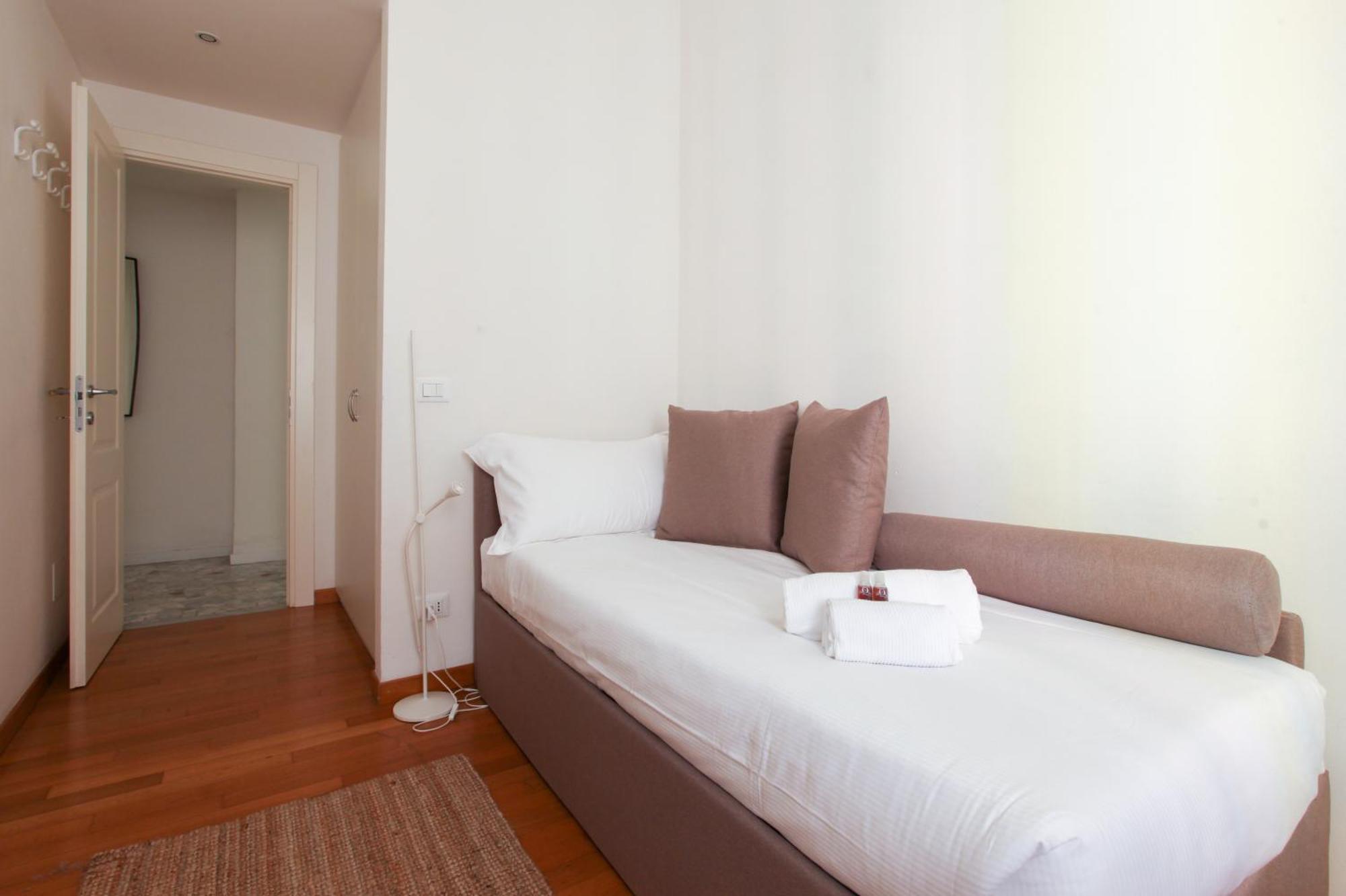 Hacca Collection - 3br Bocconi-navigli Apartment