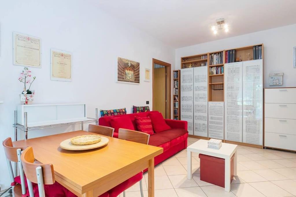 Apartamento Elegante A 500 Mt Da M4 Con Wifi E Ac Milão