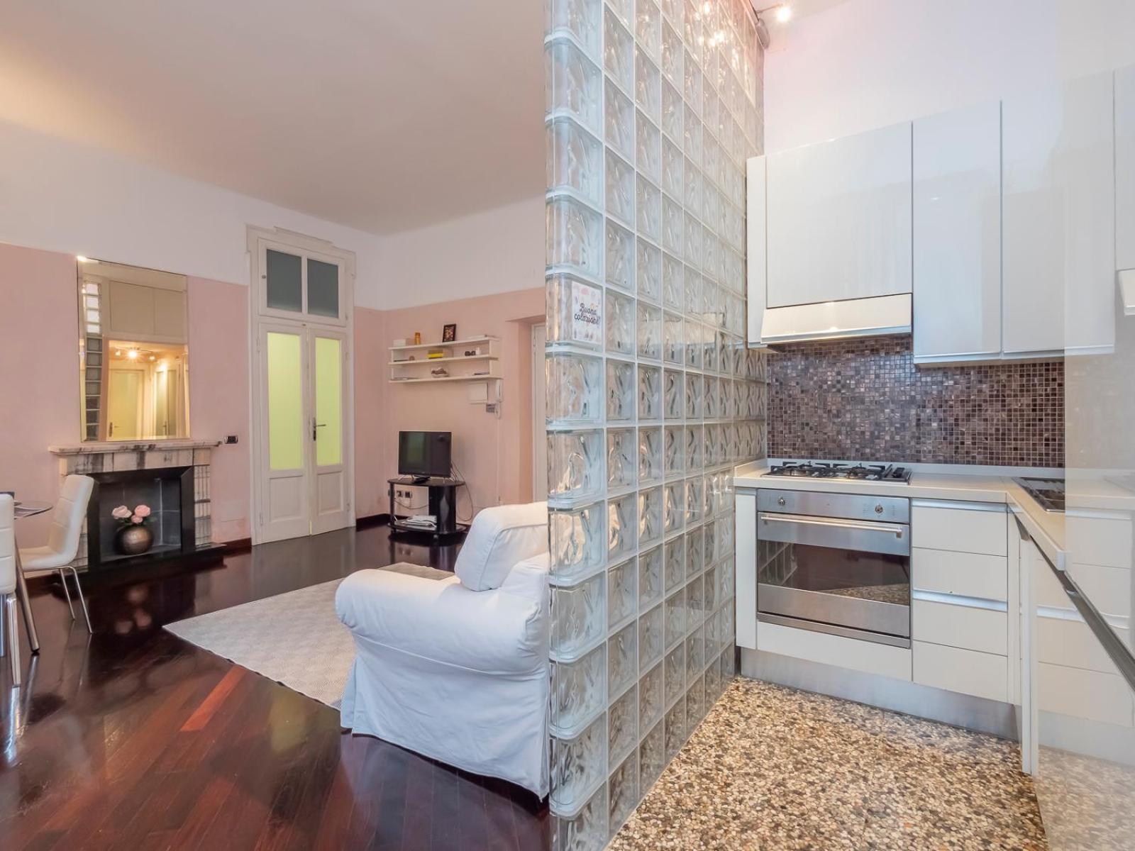 Xenia - Elegant Two-room In Porta Venezia Apartment