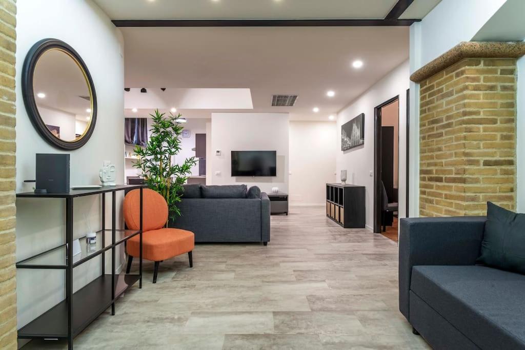 Comfortable 3 Bedrooms Few Steps From Duomo Mailand