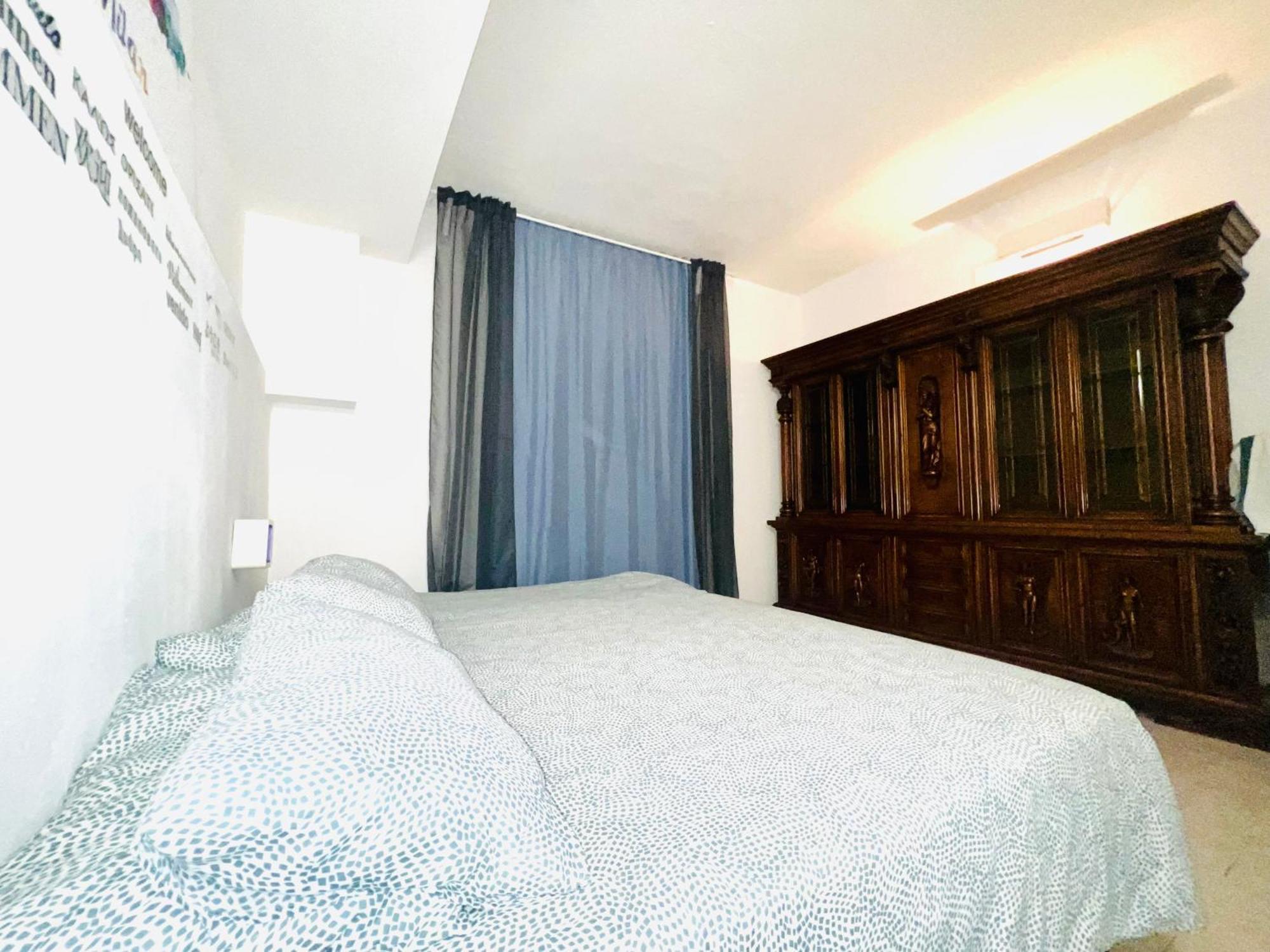 Beautiful For 6 Peaple Close To The Red Metro