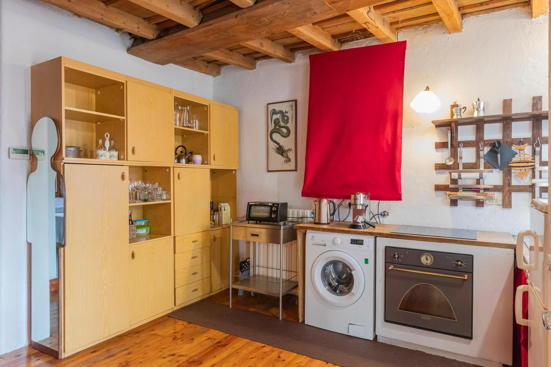 Navigli, Caratteristico Milanese Apartamento