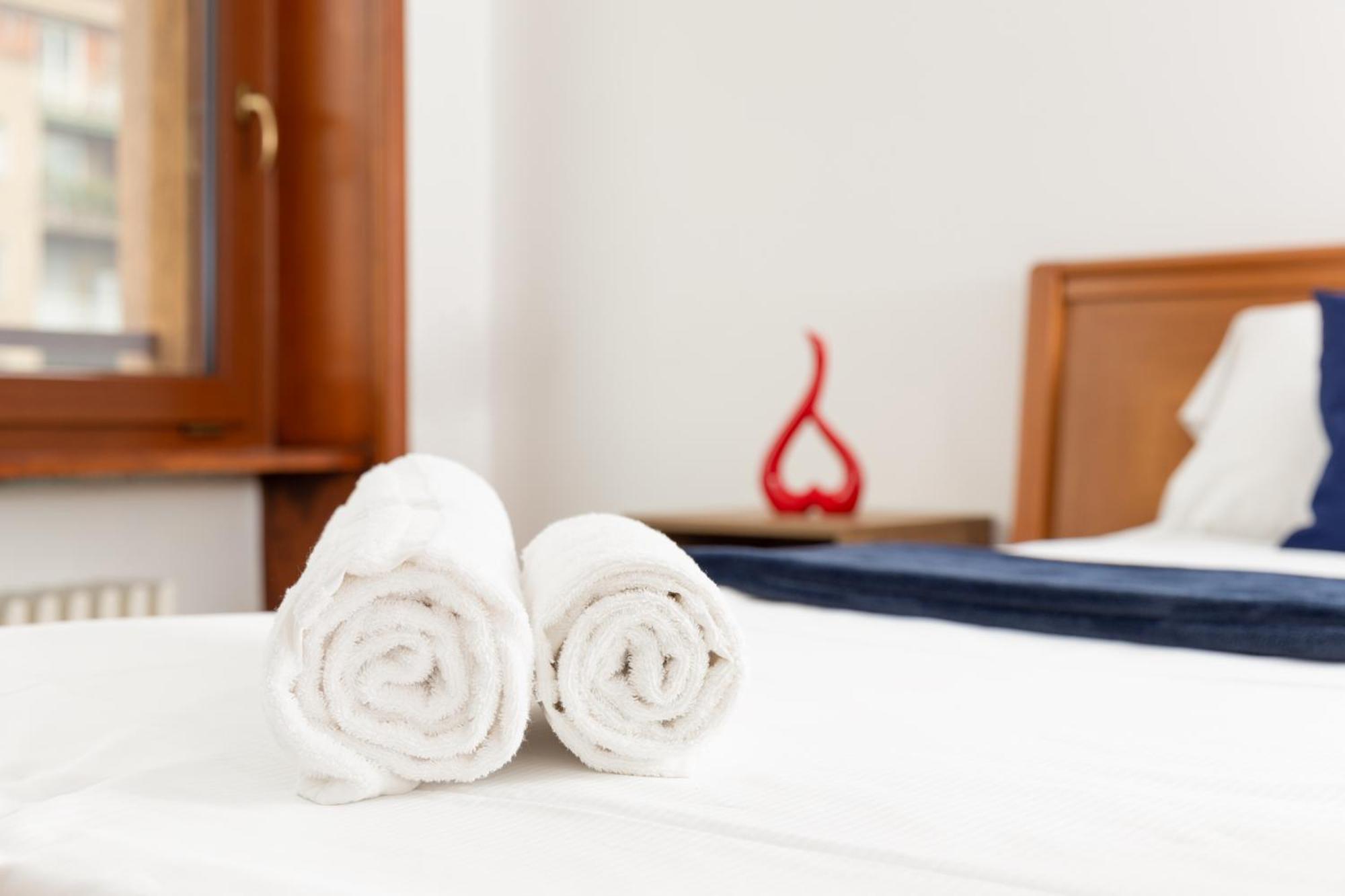 Free Parking - 5 Star - Sauna Luxury *