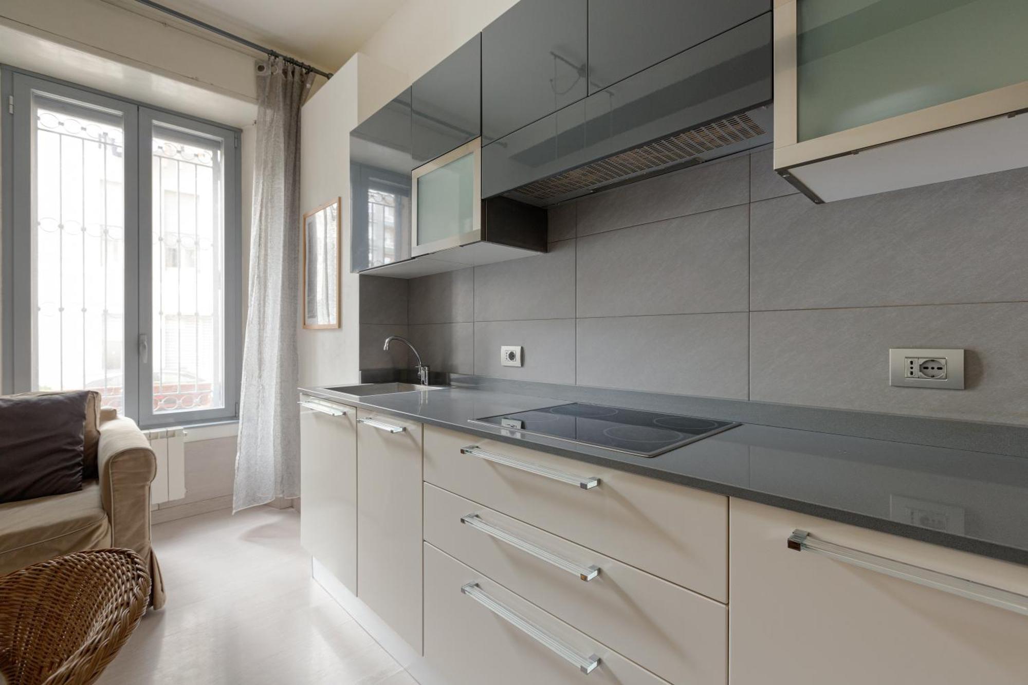 Apartamento Bright - 650 M Far From Arco Della Pace *