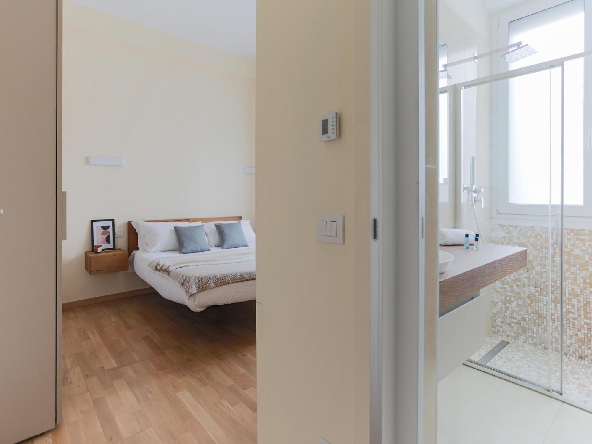 Apartment The Best Rent - Bright One-bedroom In Corso Vittorio Emanuele Ii *