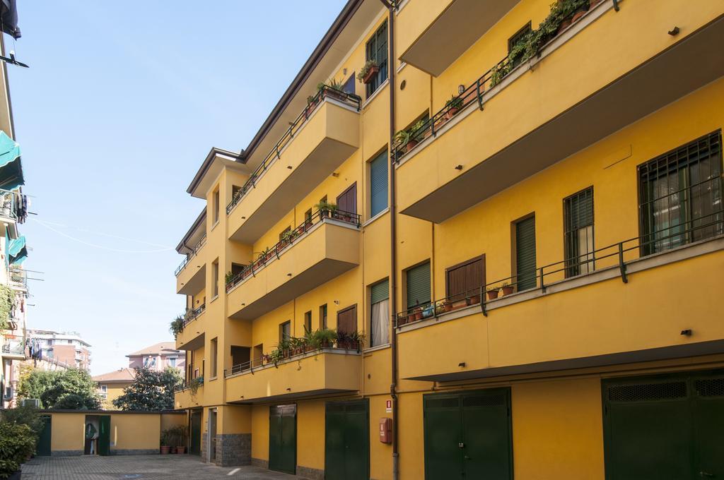 Golden House Apartment