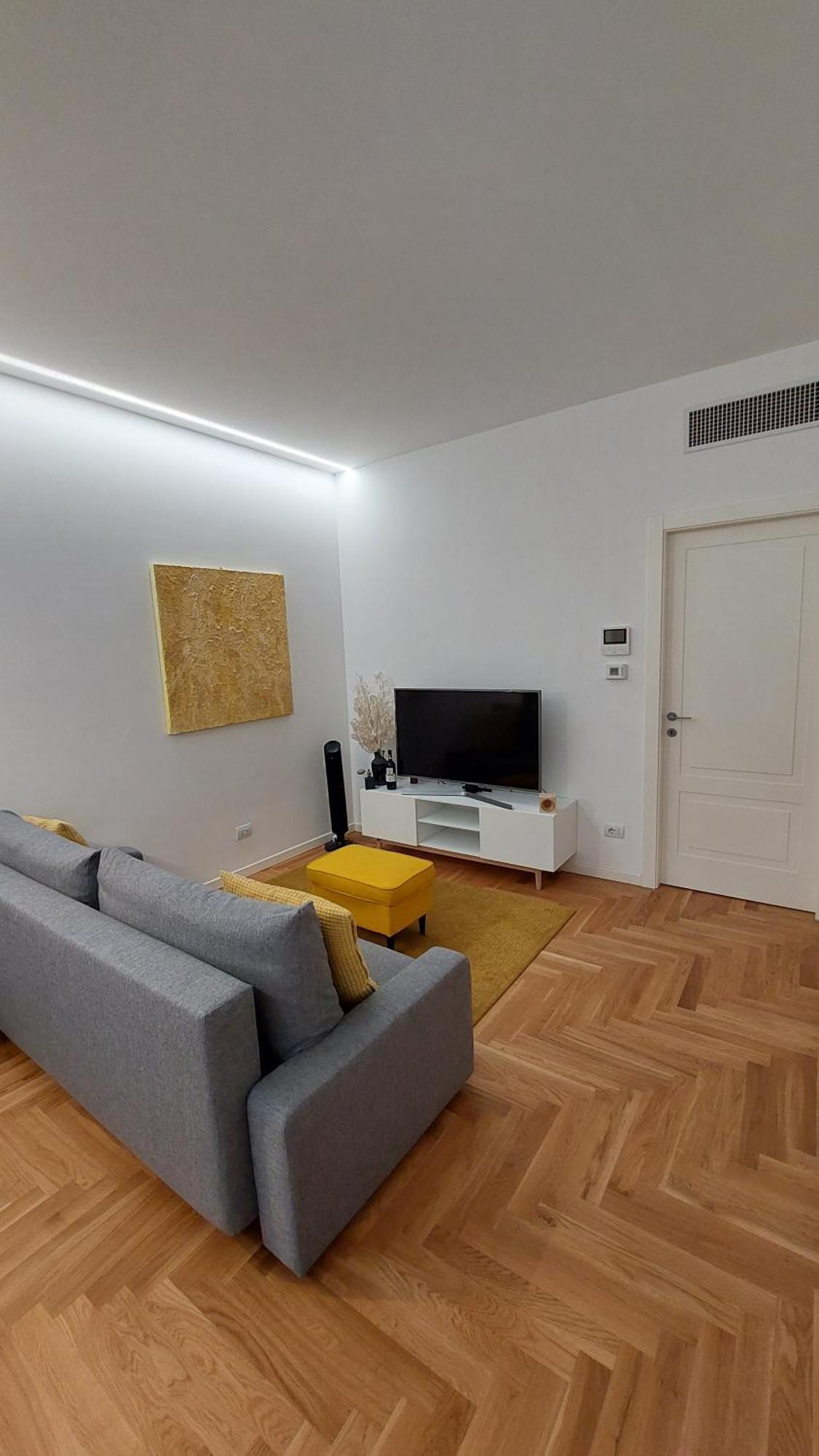 Moderno Tra Stazione E Loreto Apartment *
