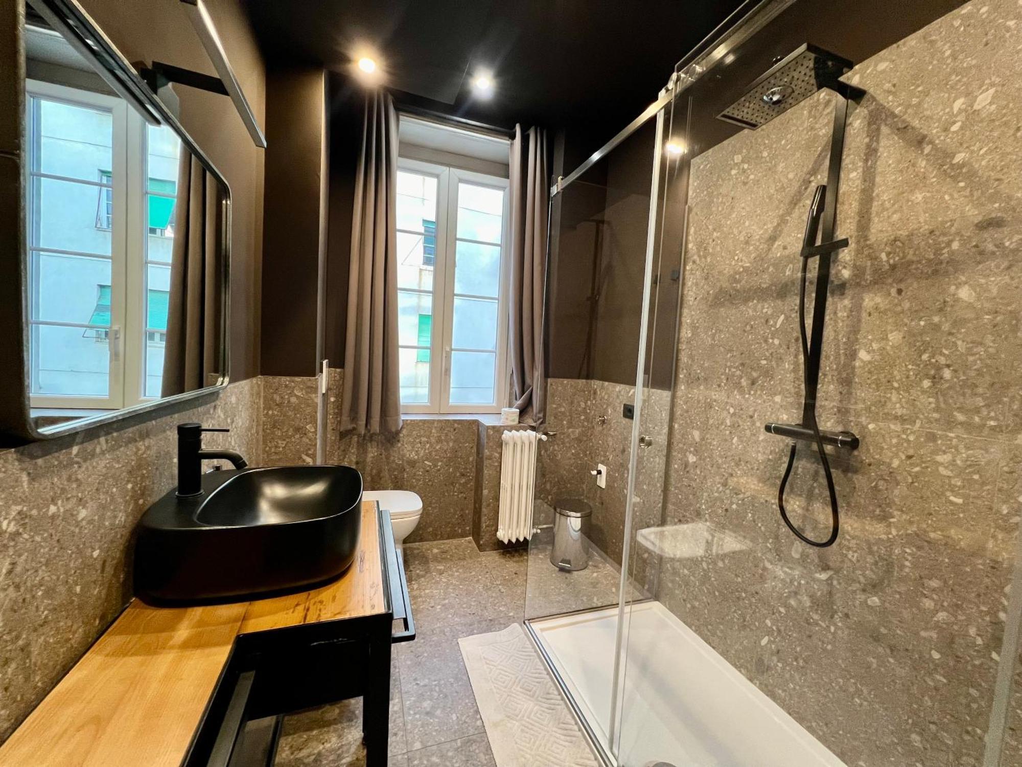 New Amazing Bilo In The Heart Of From Moscova Group * Mailand