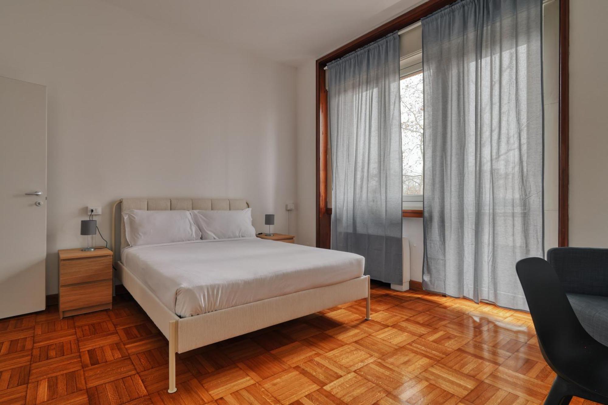 Apartment Joivy Chic 3-bed Flat Near Colonne Di San Lorenzo Mailand
