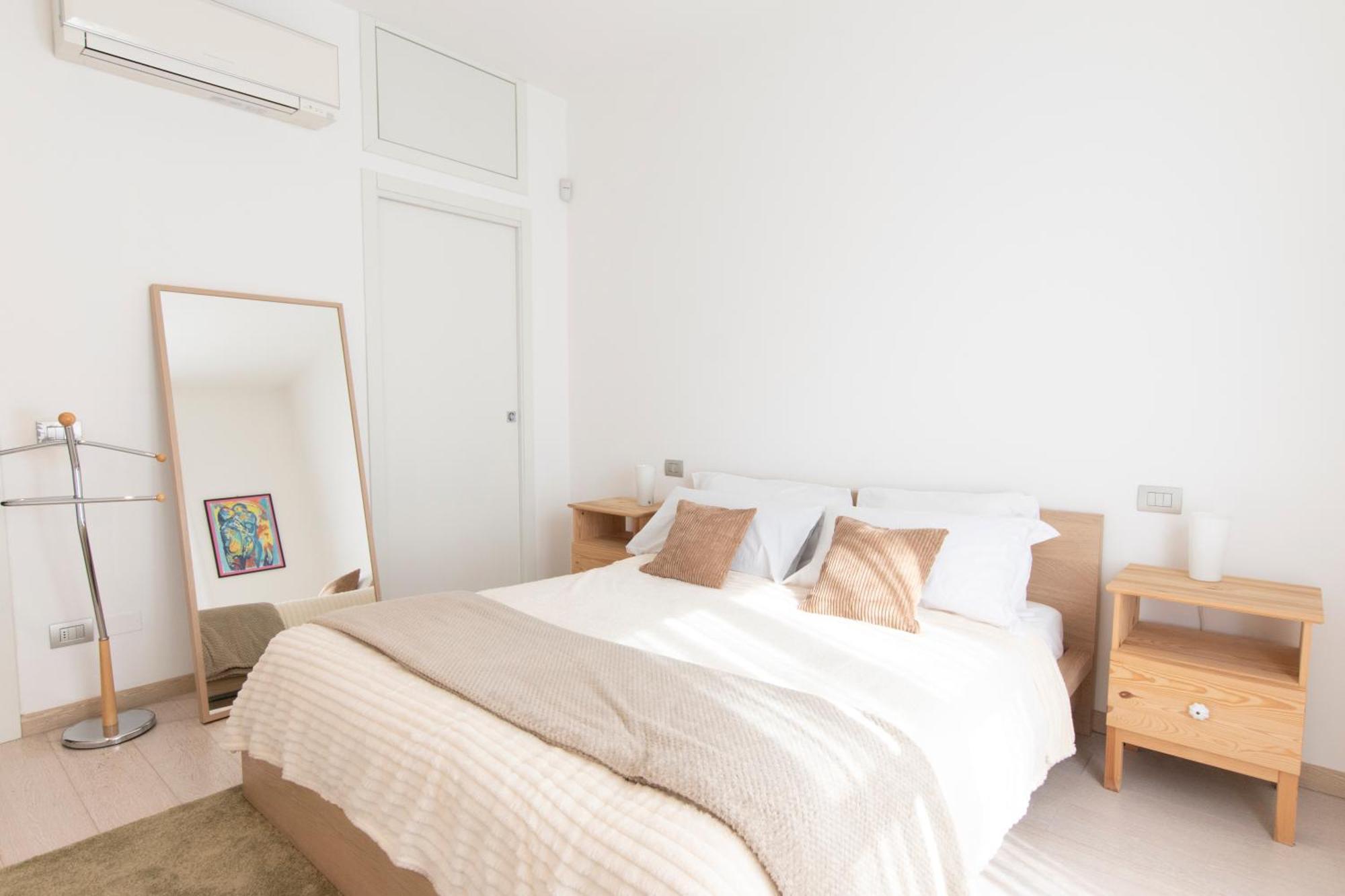 Luxury - Bramante 7 *