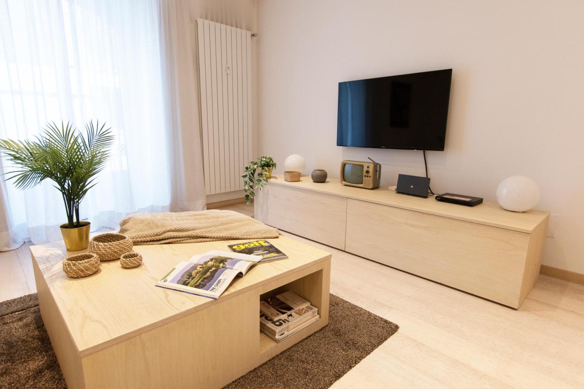 Luxury - Bramante 7 *