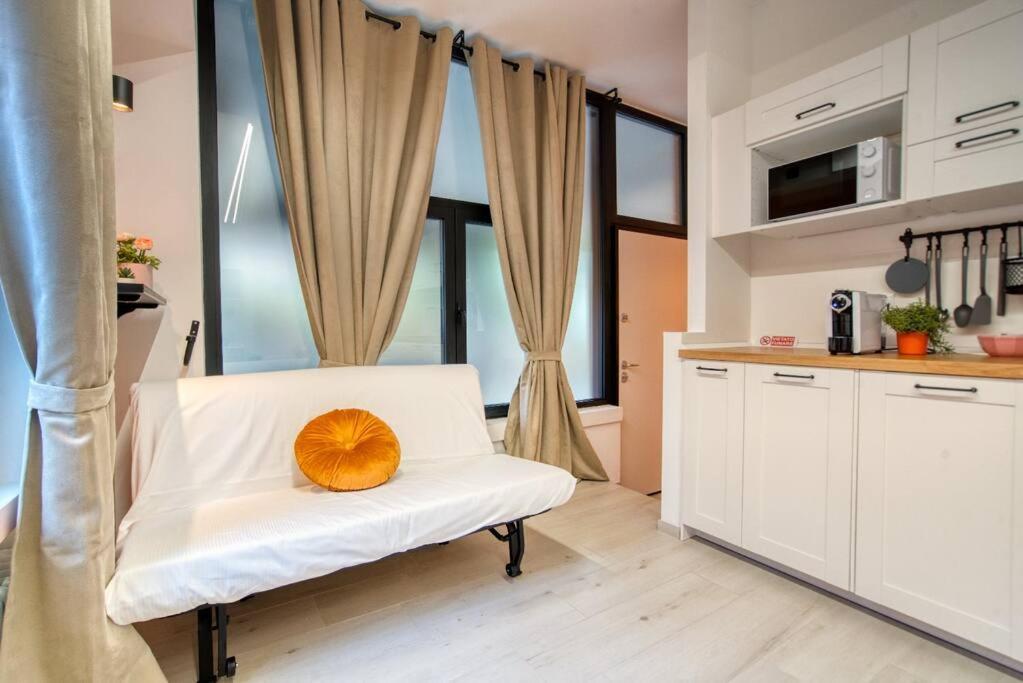 Apartment Suzzani 273 - Interno A3 *