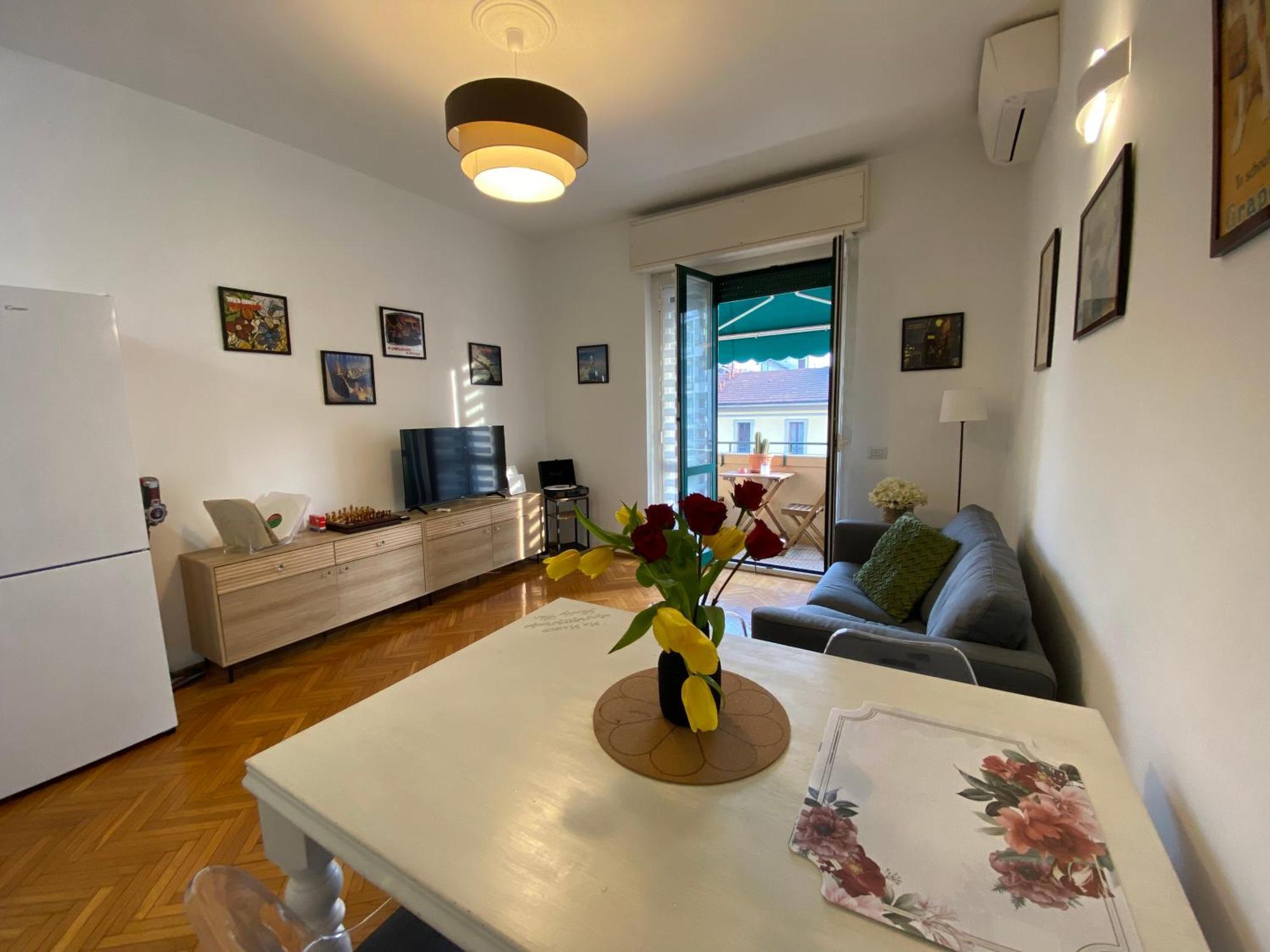 Daniela's Spazioso Ai Navigli Apartamento
