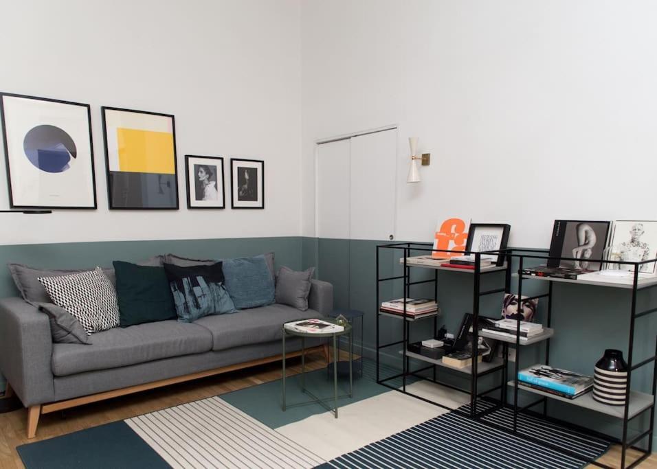 New Elegant Flat 3 Min From Station. Apartamento