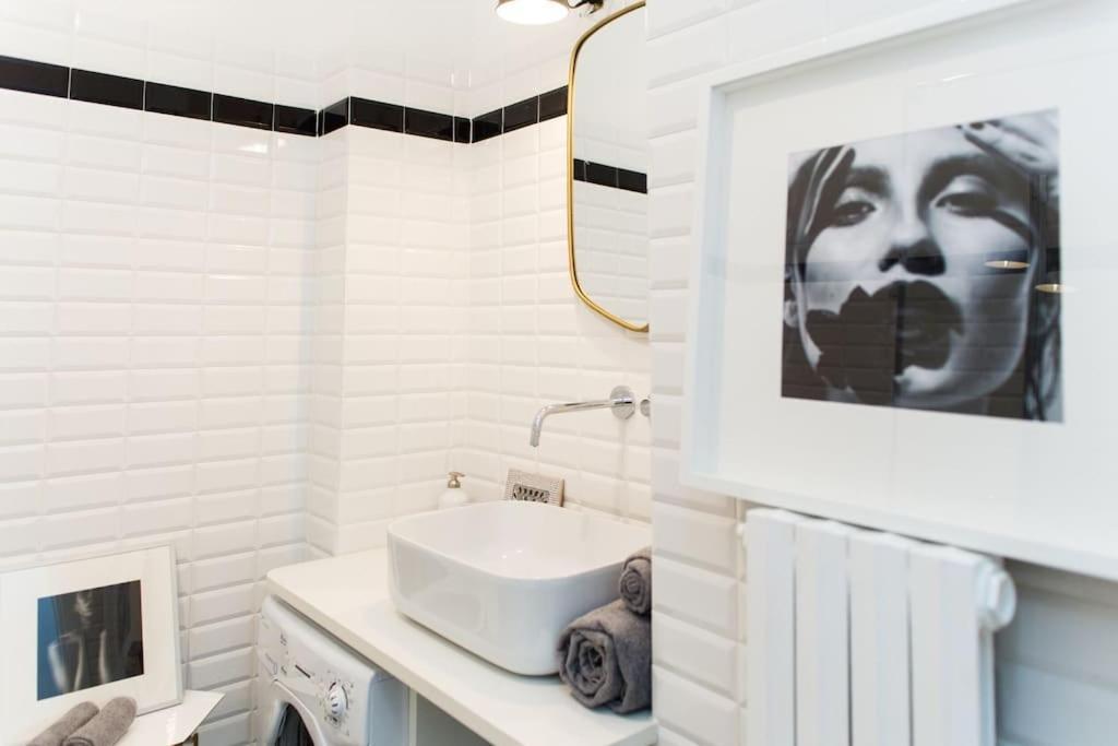New Elegant Flat 3 Min From Station. * Milão