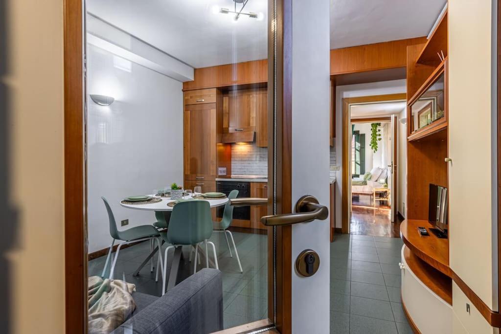 Close To Duomo Lovely City Center Flat Mailand