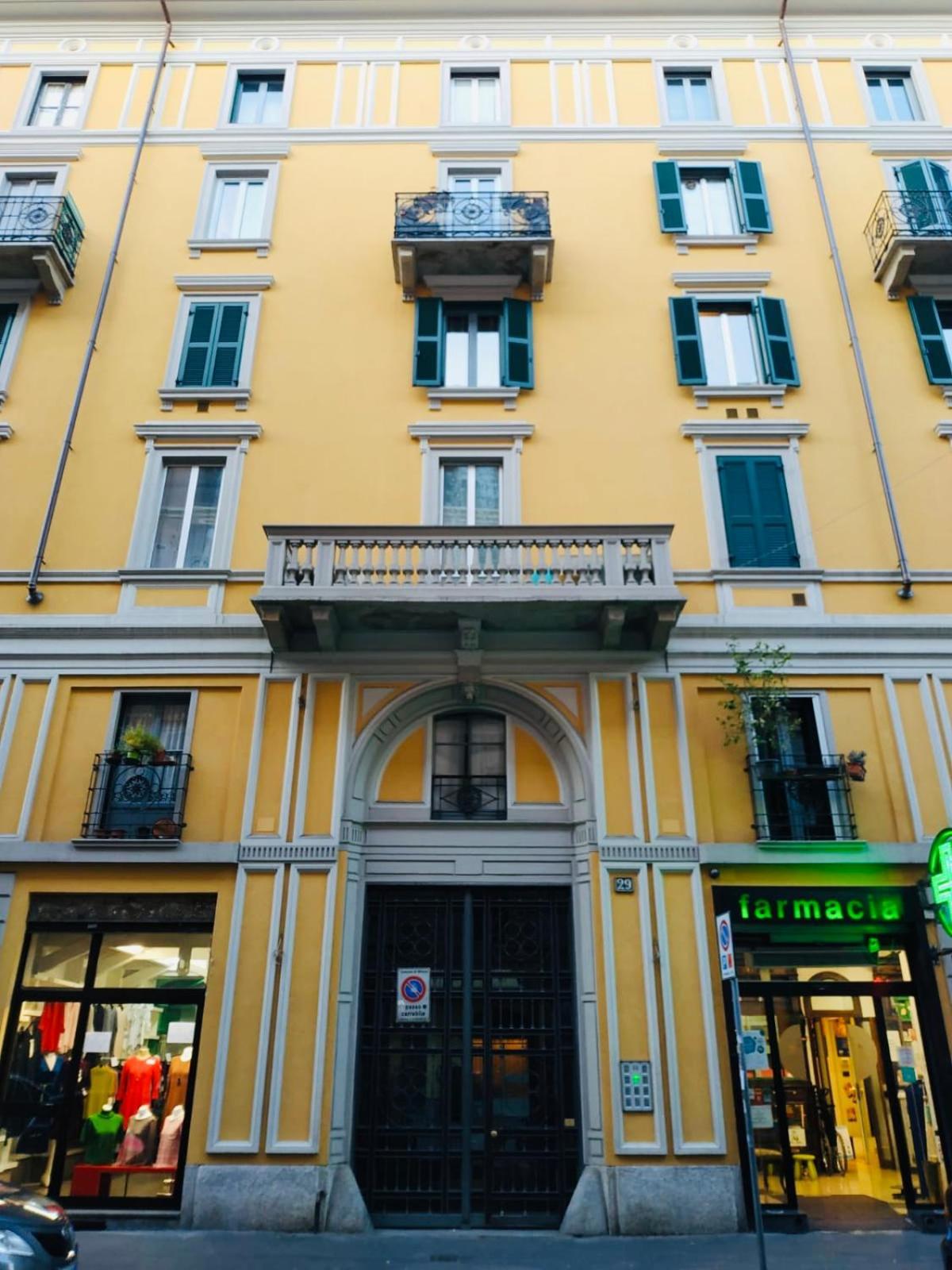 Comecasa Vicino Stazione Apartamento Milão