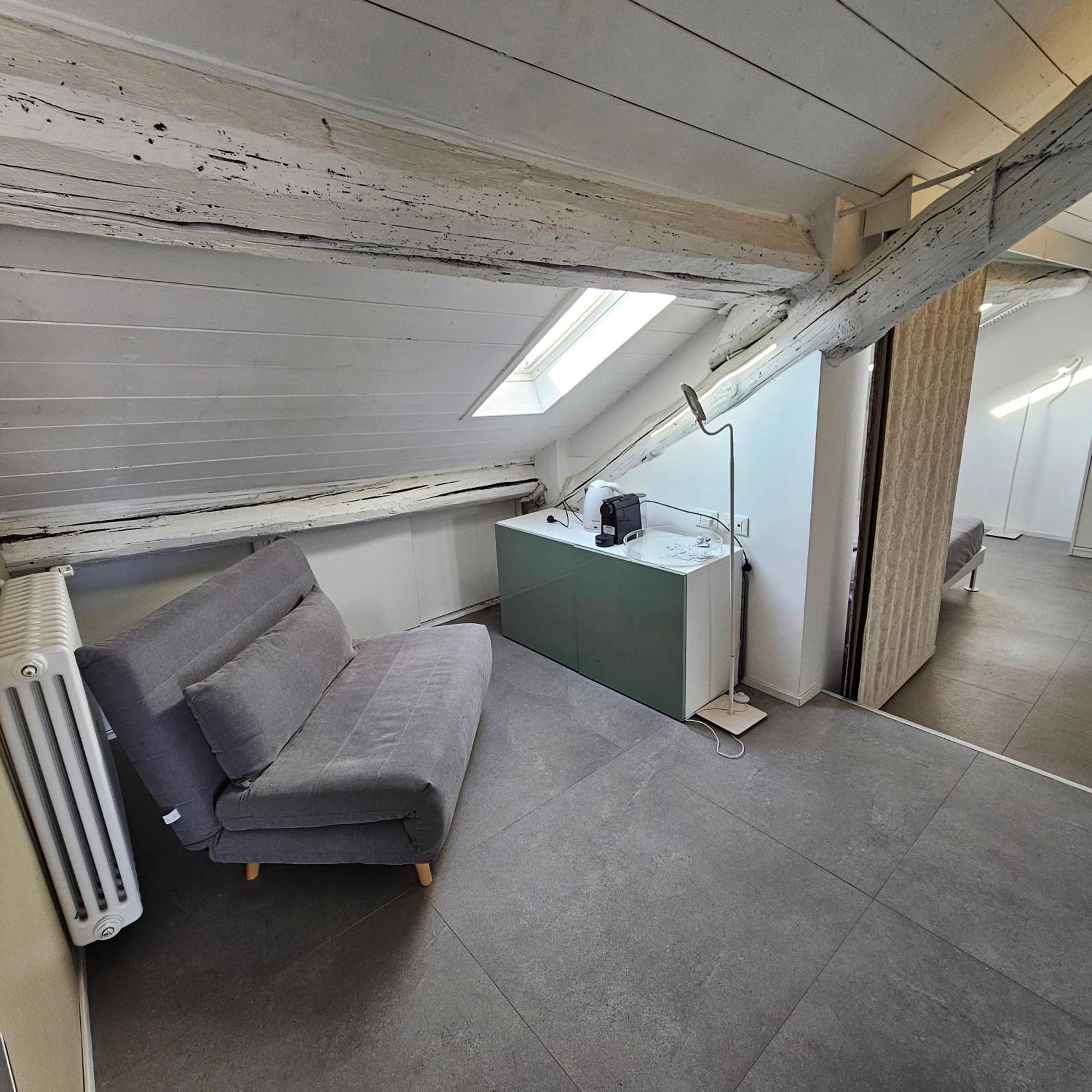 Modern In Apartment Mailand