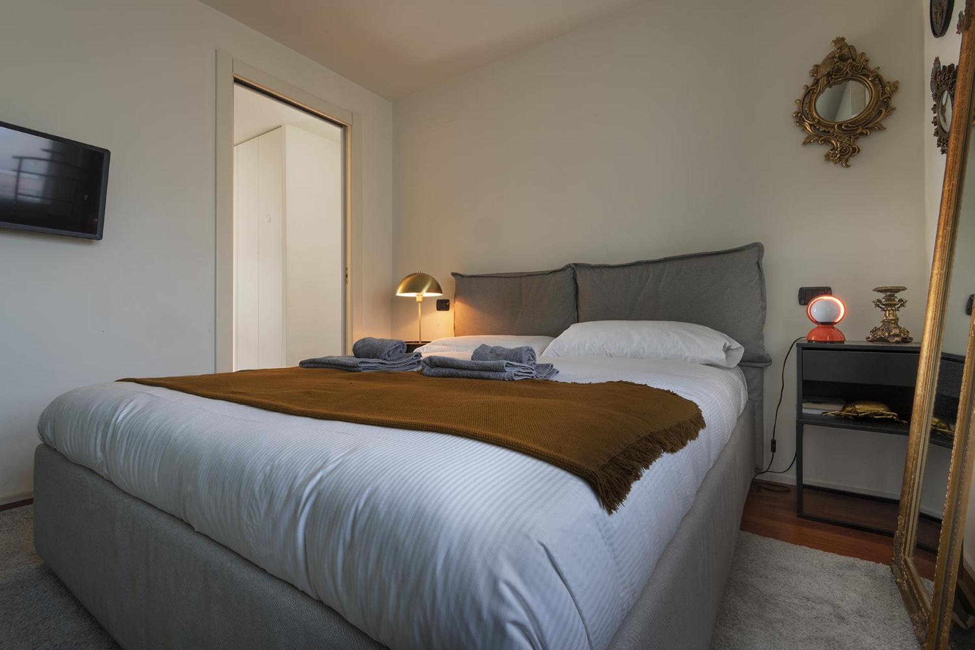 Giresio 41 - Your Penthouse With Rooftop Garden In Navigli - Wifi * Milão