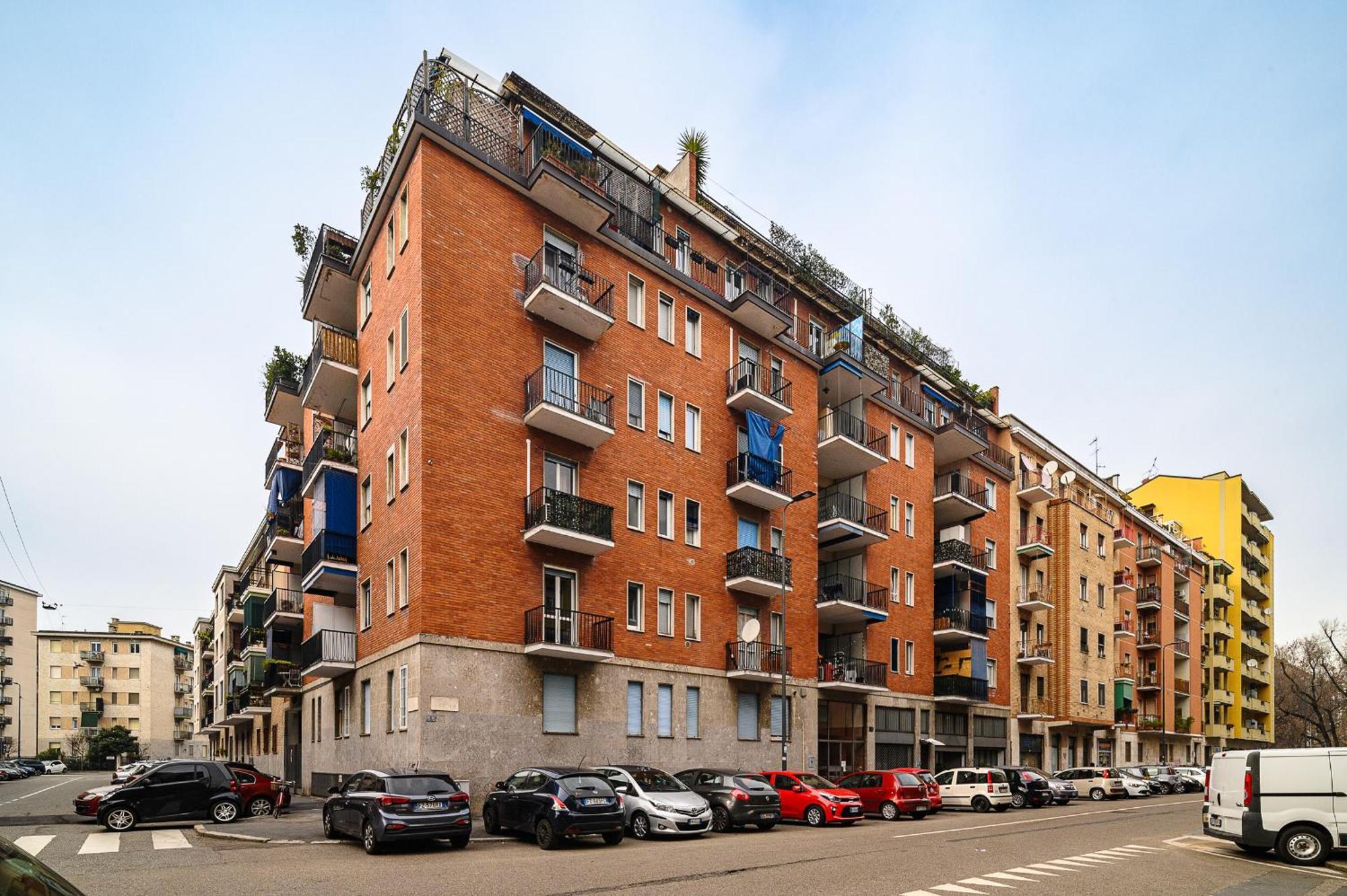 Sebino 8 - Monolocale Cool * Milan