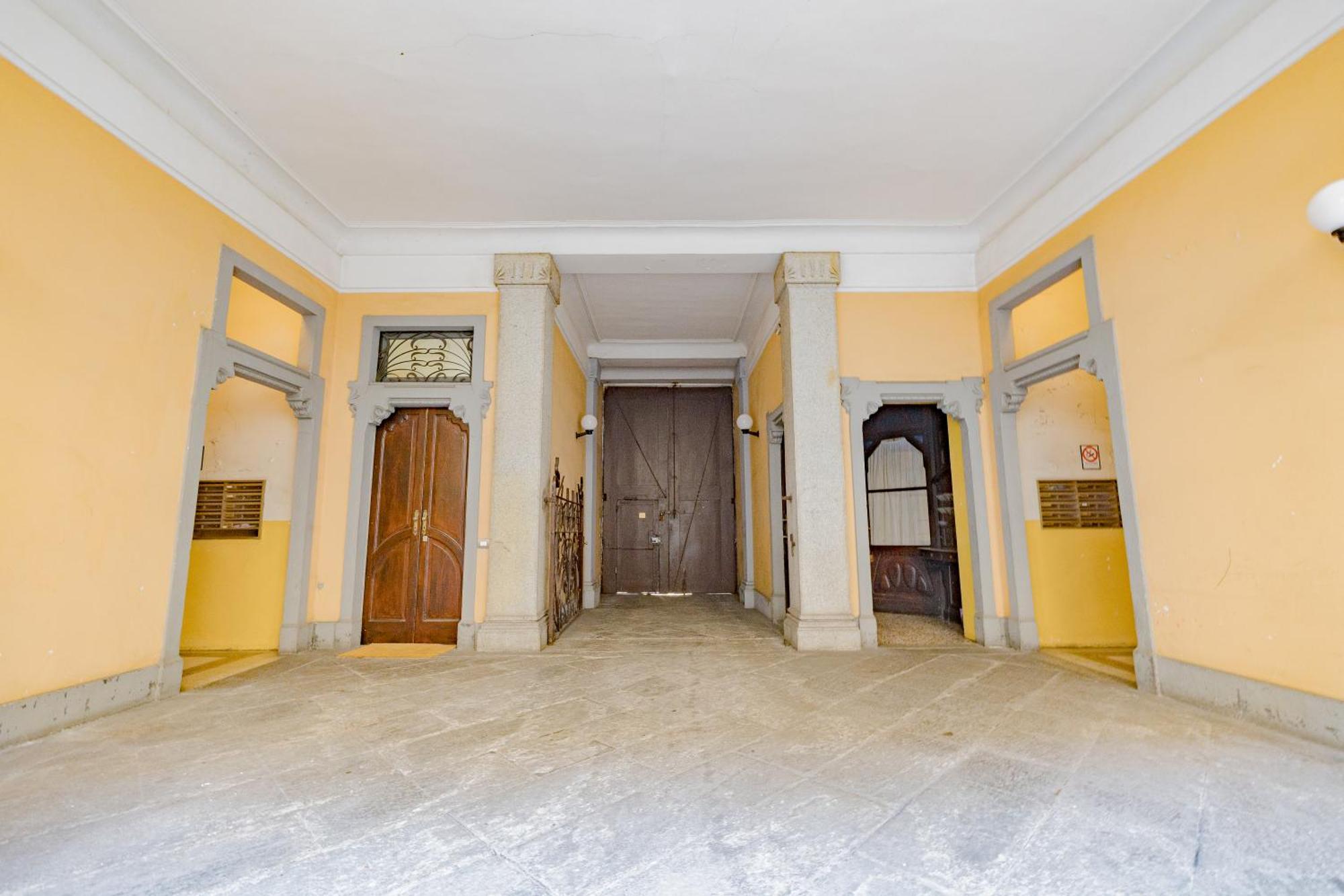 Barbara's House - Navigli - 2 Km From Duomo Apartment