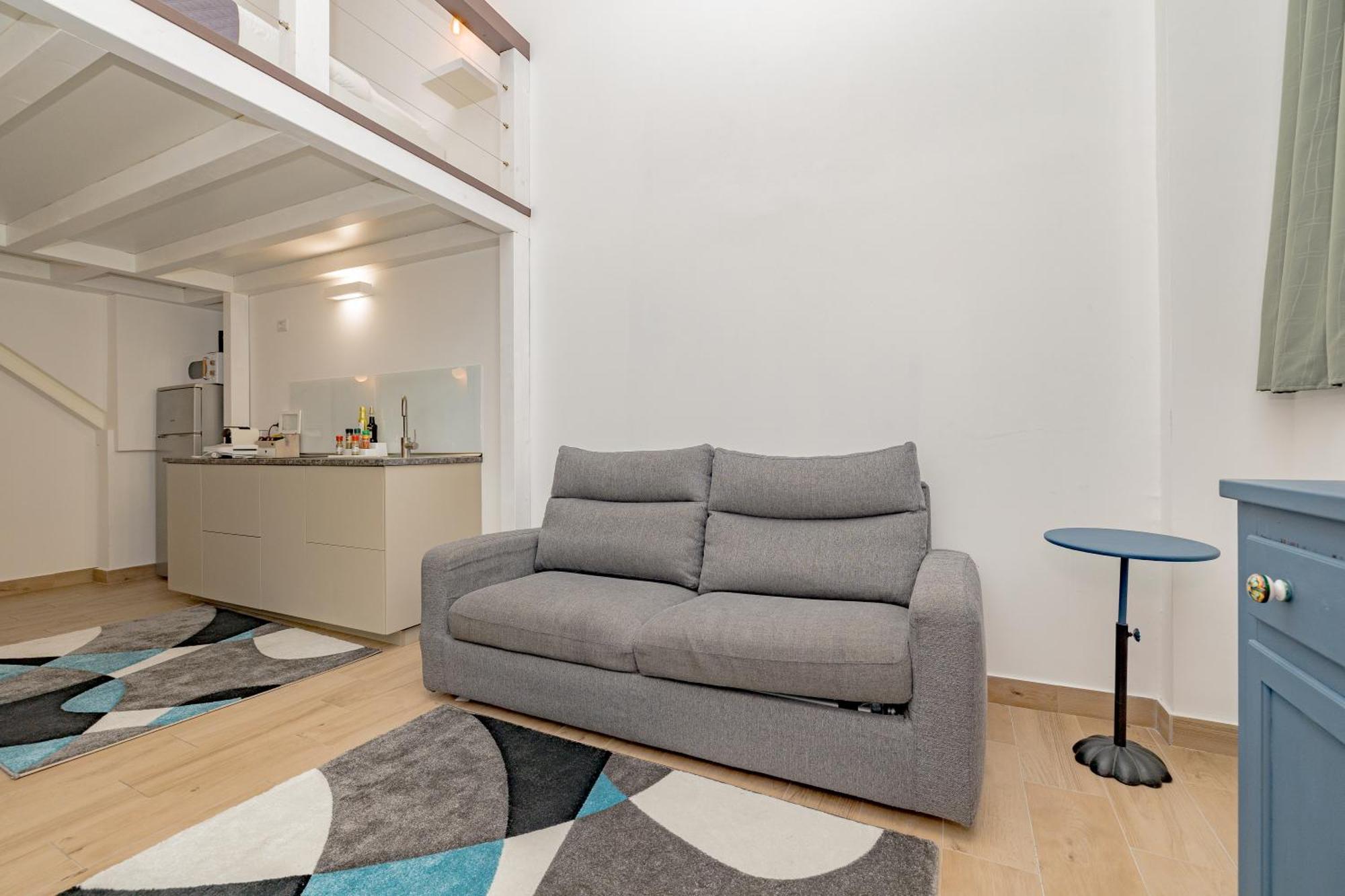 Barbara's House - Navigli - 2 Km From Duomo Apartment Milan
