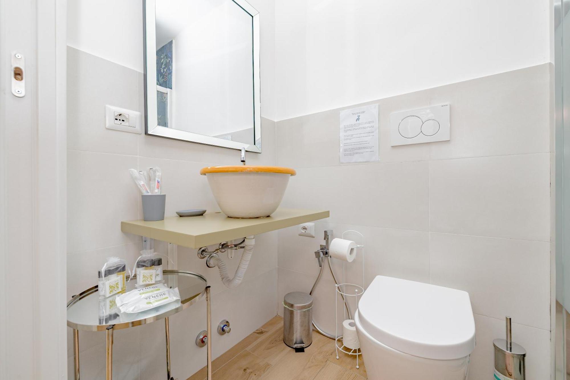 Apartment Barbara's House - Navigli - 2 Km From Duomo *