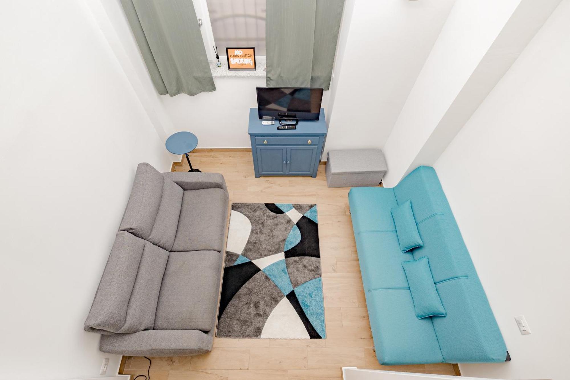 Barbara's House - Navigli - 2 Km From Duomo Apartment