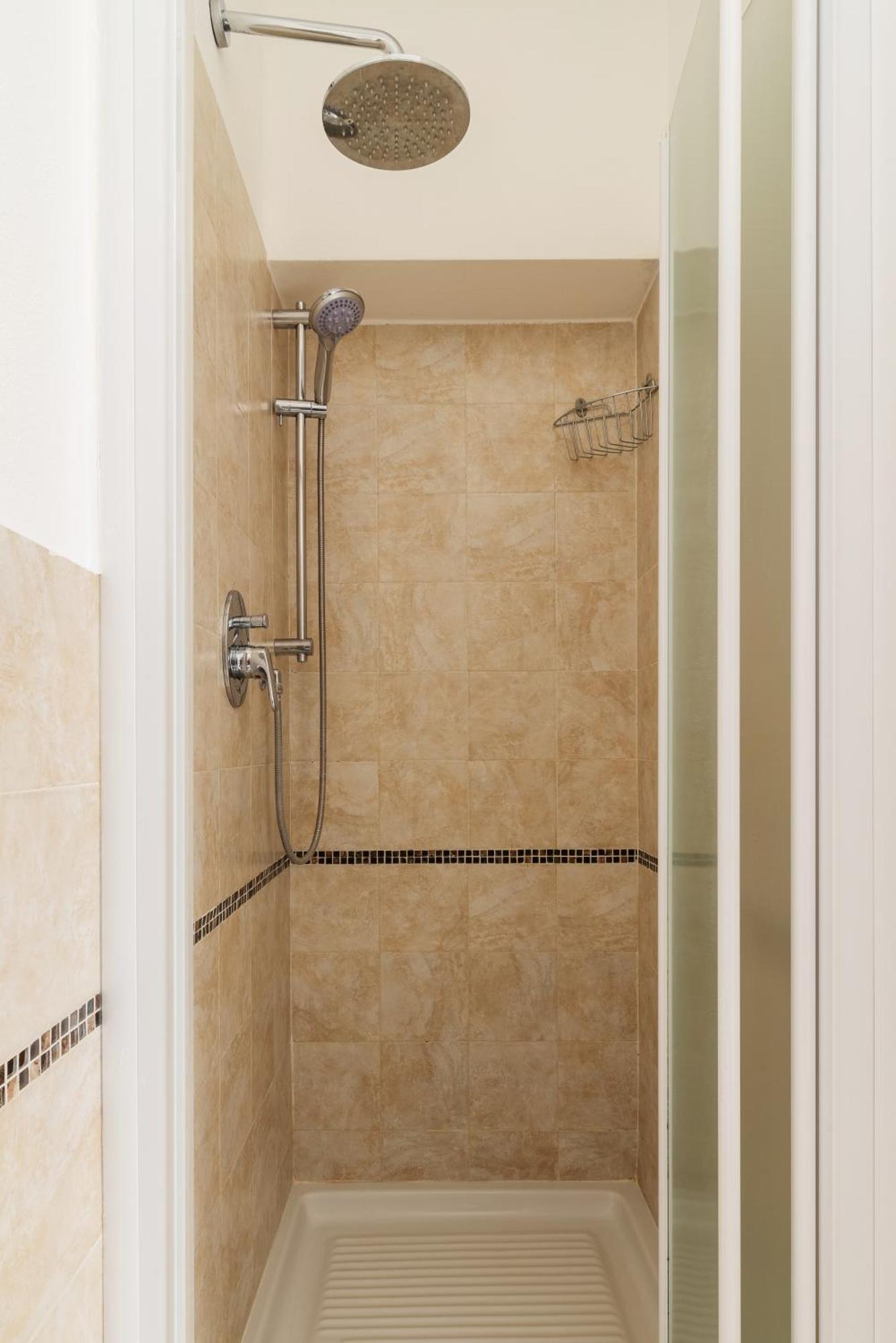 Lecco Flexyrent A.c. Apartment *