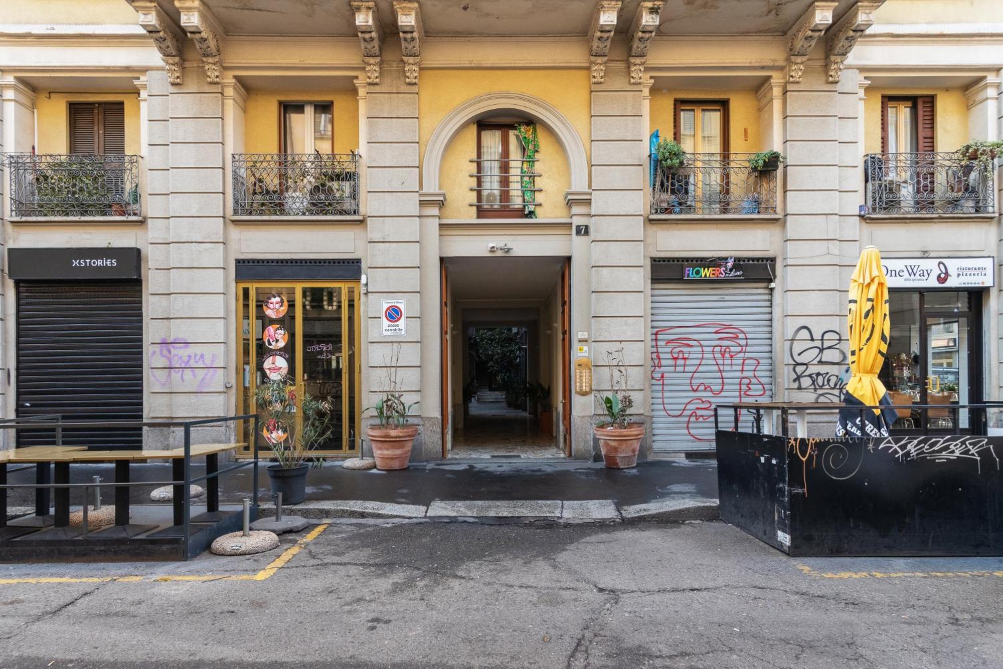 Lecco Flexyrent A.c. Apartment *