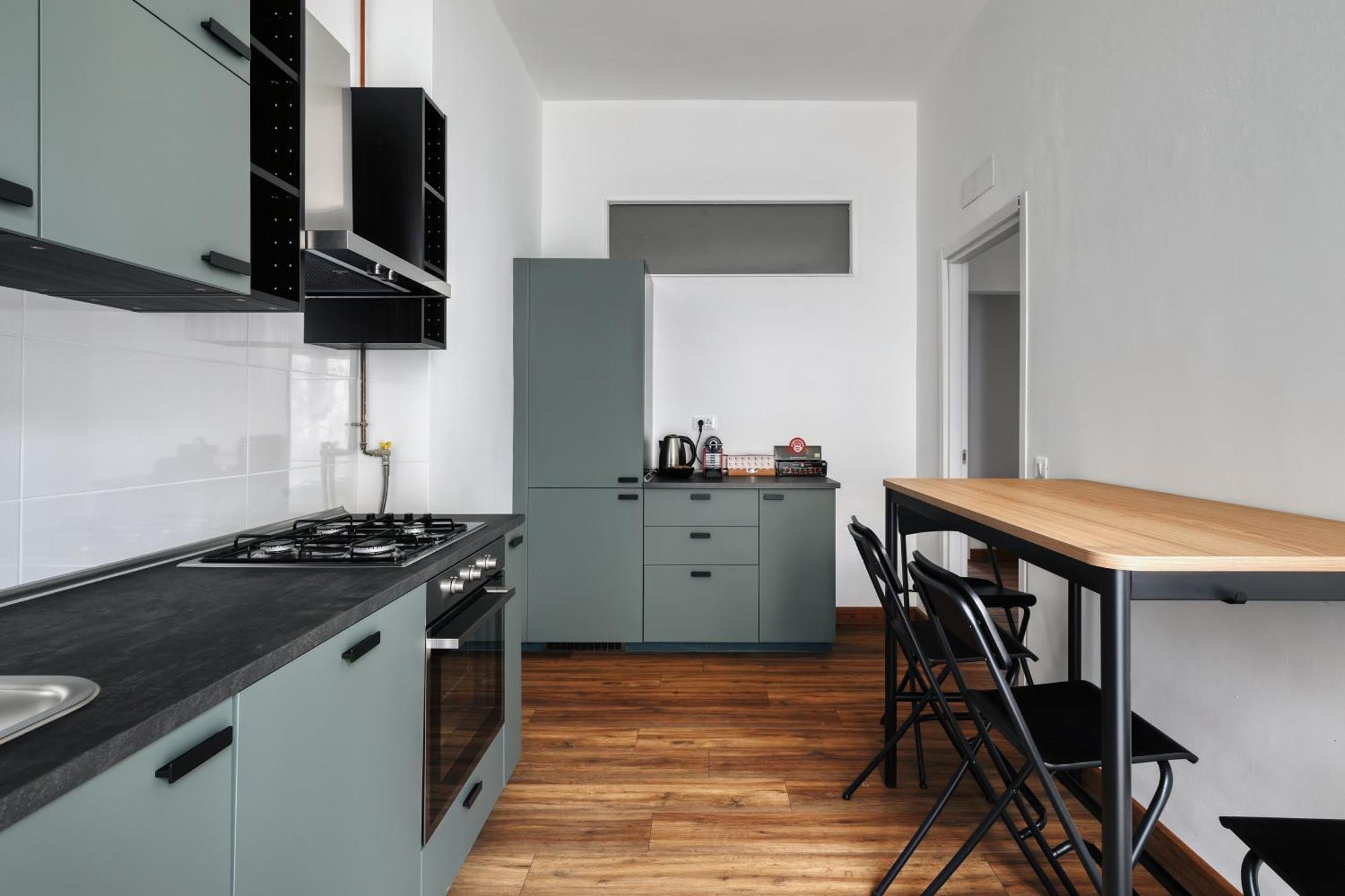 Joivy Chic 3-bed Flat Near Colonne Di San Lorenzo * Mailand