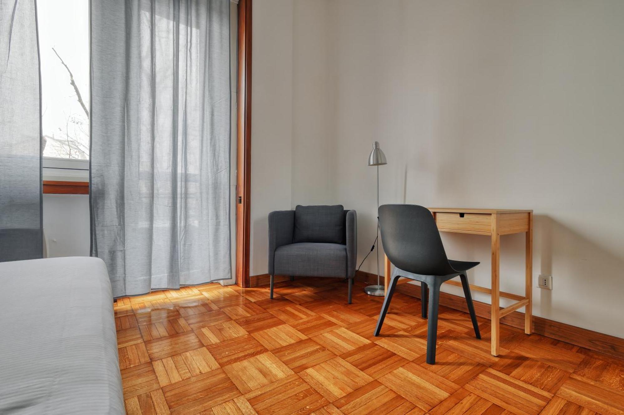 Apartment Joivy Chic 3-bed Flat Near Colonne Di San Lorenzo Mailand