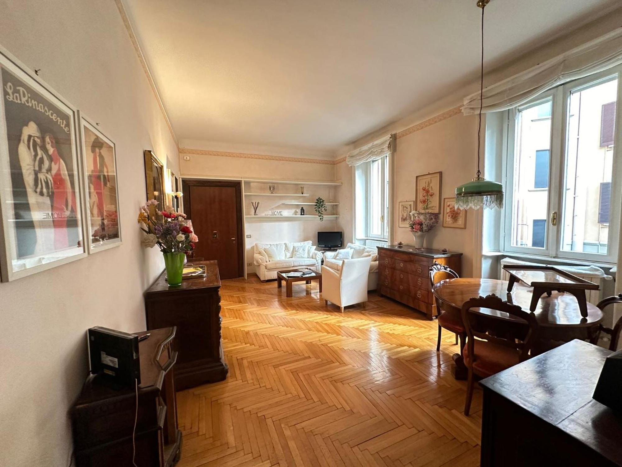 Elegant House Near Citta Studi Apartment