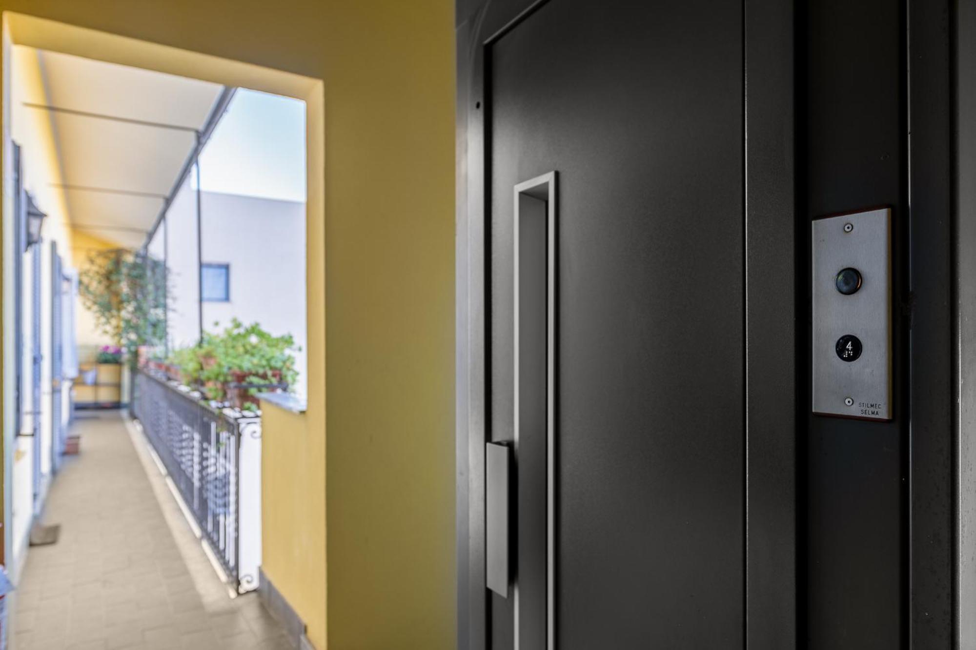 Bright Loft - Free Private Parking Apartment Mailand