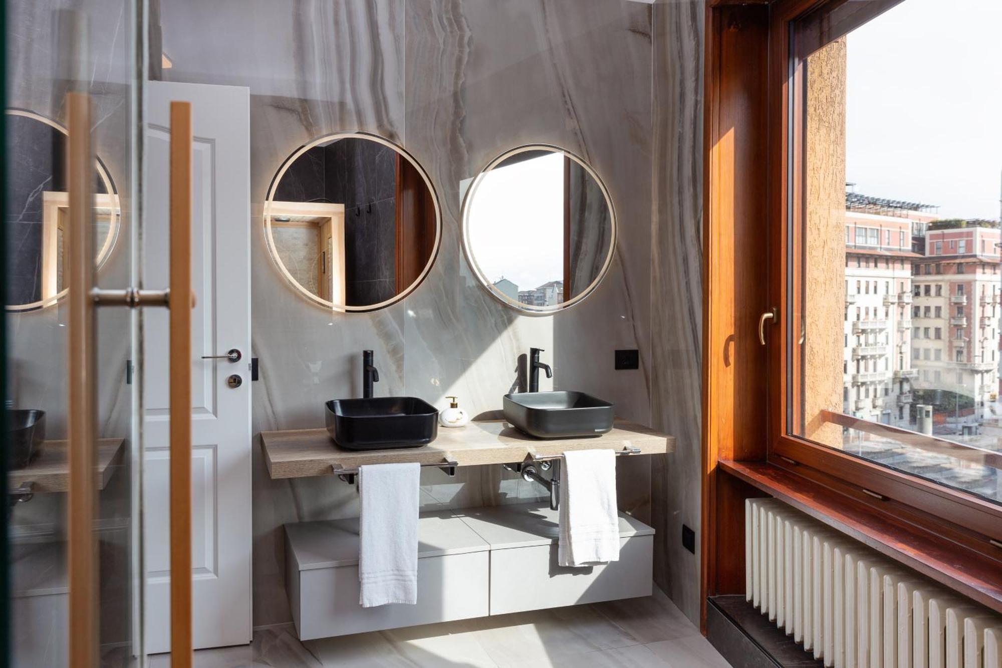 Free Parking - 5 Star - Sauna Luxury *