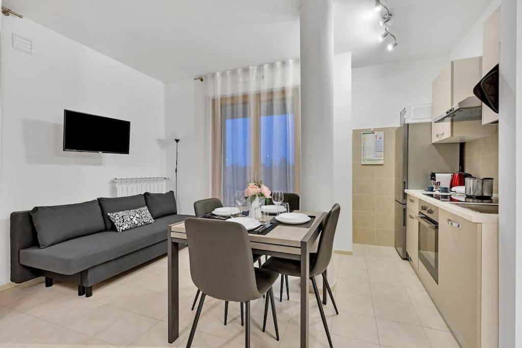 Private Parking-terrace10 Min To Linate Airport Mailand