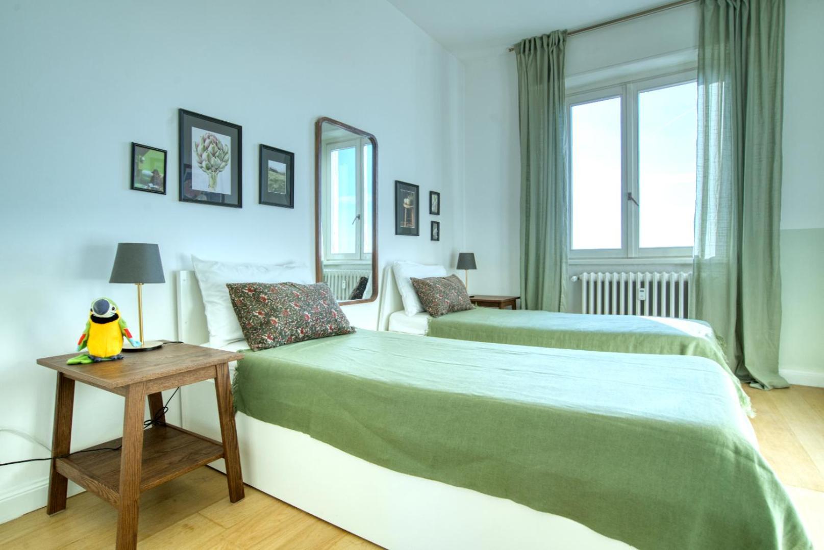 Spacious Penthouse With Panoramic Terrace - 20 Minutes From Duomo * Mailand