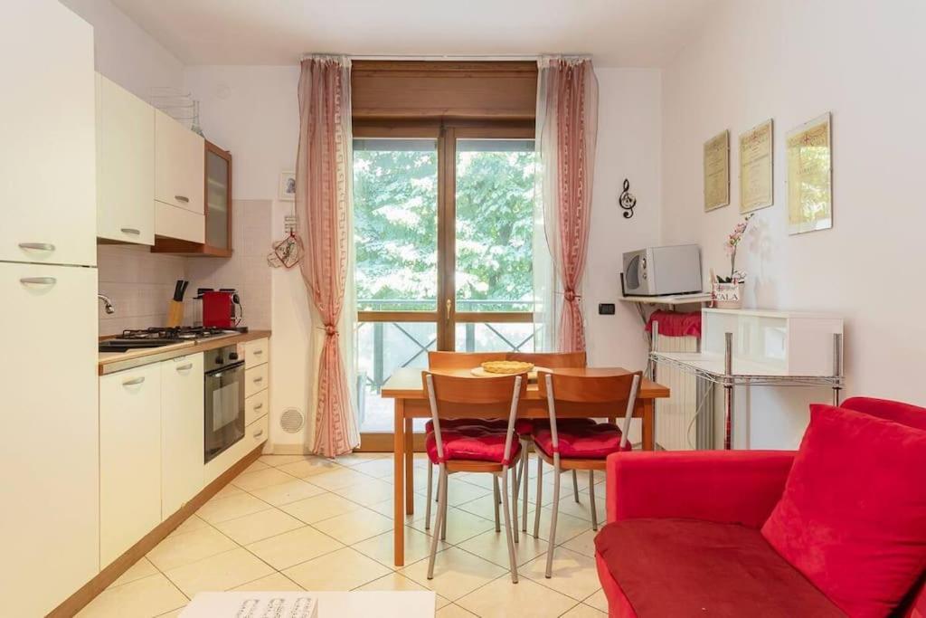 Apartamento Elegante A 500 Mt Da M4 Con Wifi E Ac Milão