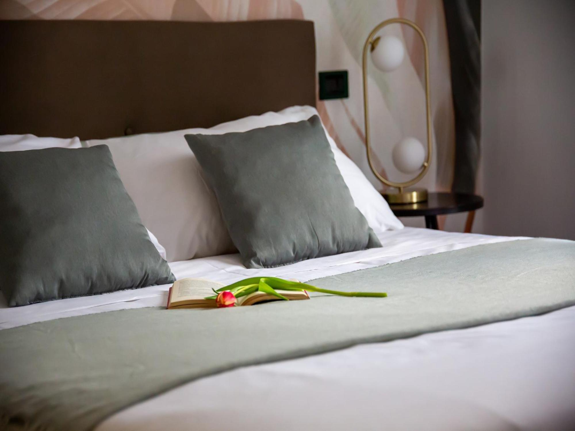 The Best Rent - Spacious One-bedroom Near The Columns Of San Lorenzo Milão