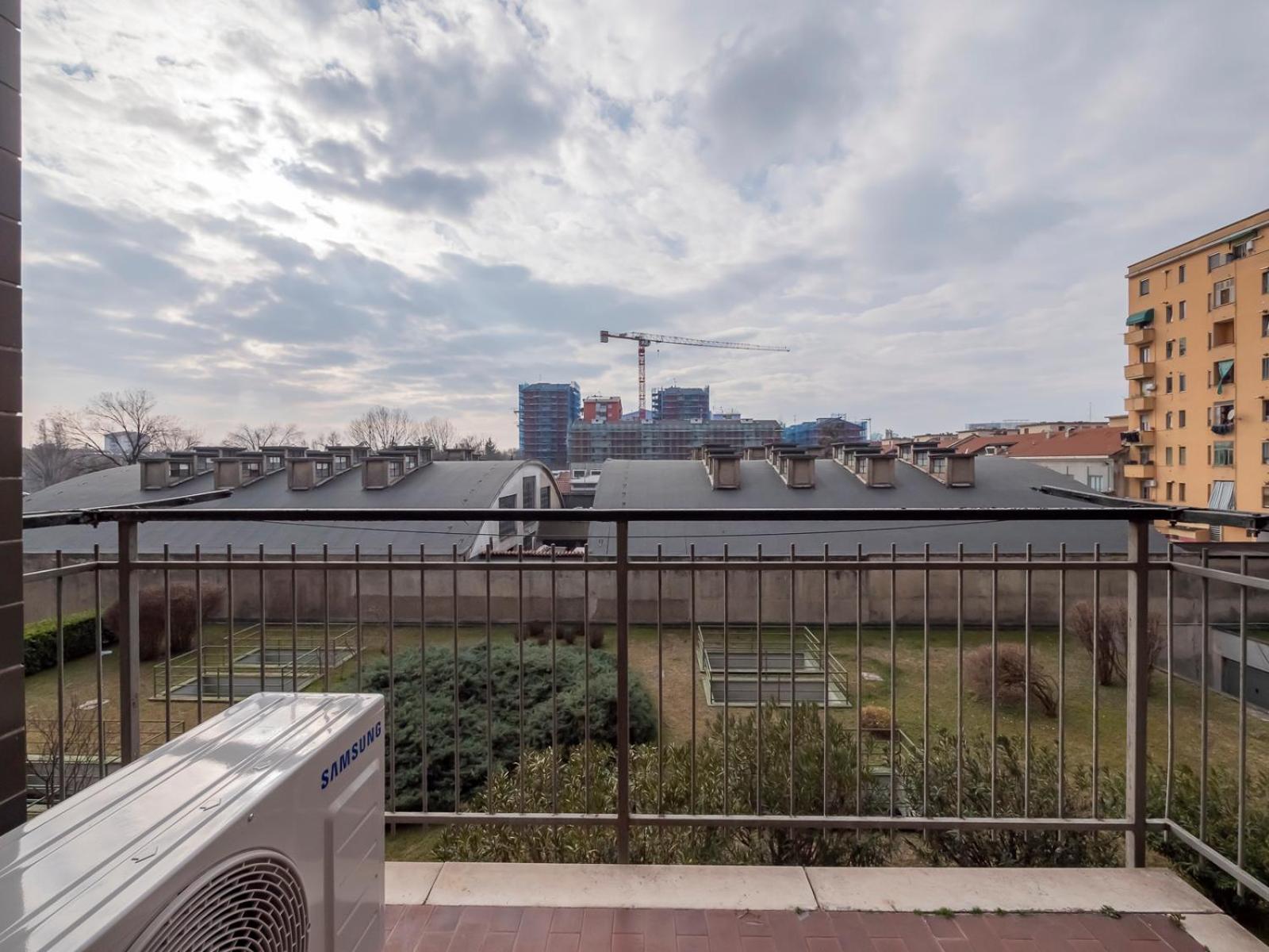 Ihost Flat - Giambellino 131-2 Apartment *