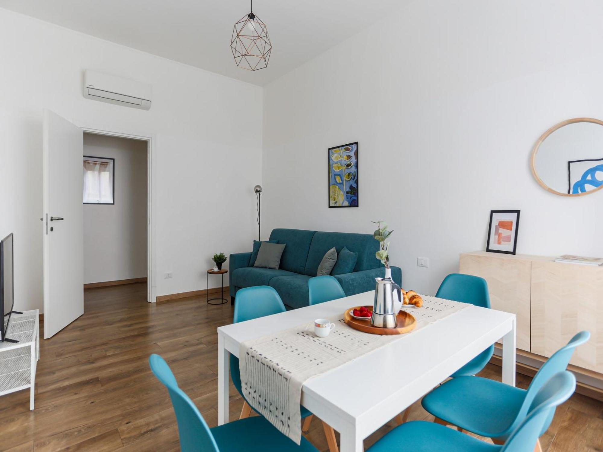 The Rent - Cozy Two-bedroom Near Colonne S Lorenzo * Milão