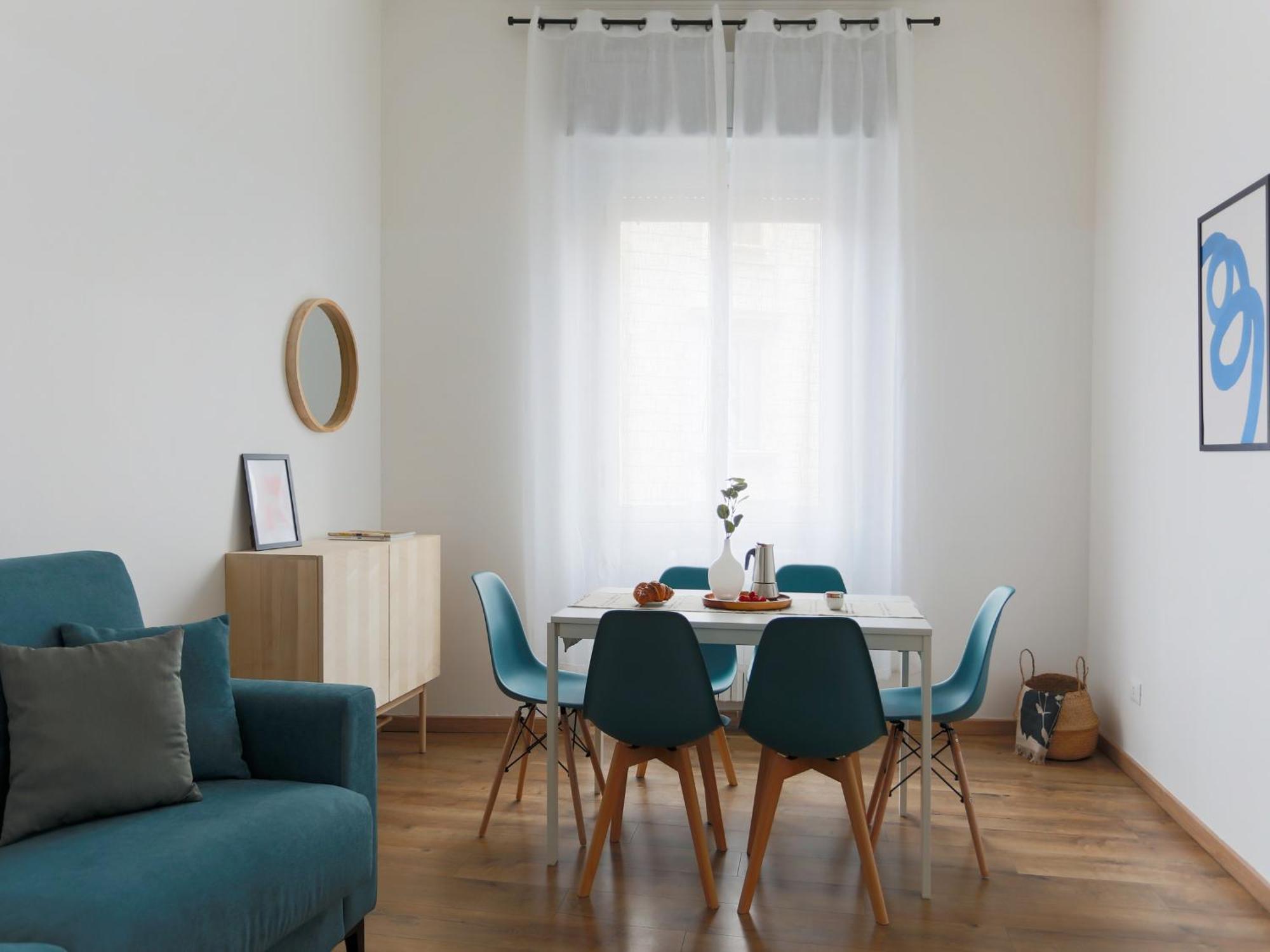 The Rent - Cozy Two-bedroom Near Colonne S Lorenzo