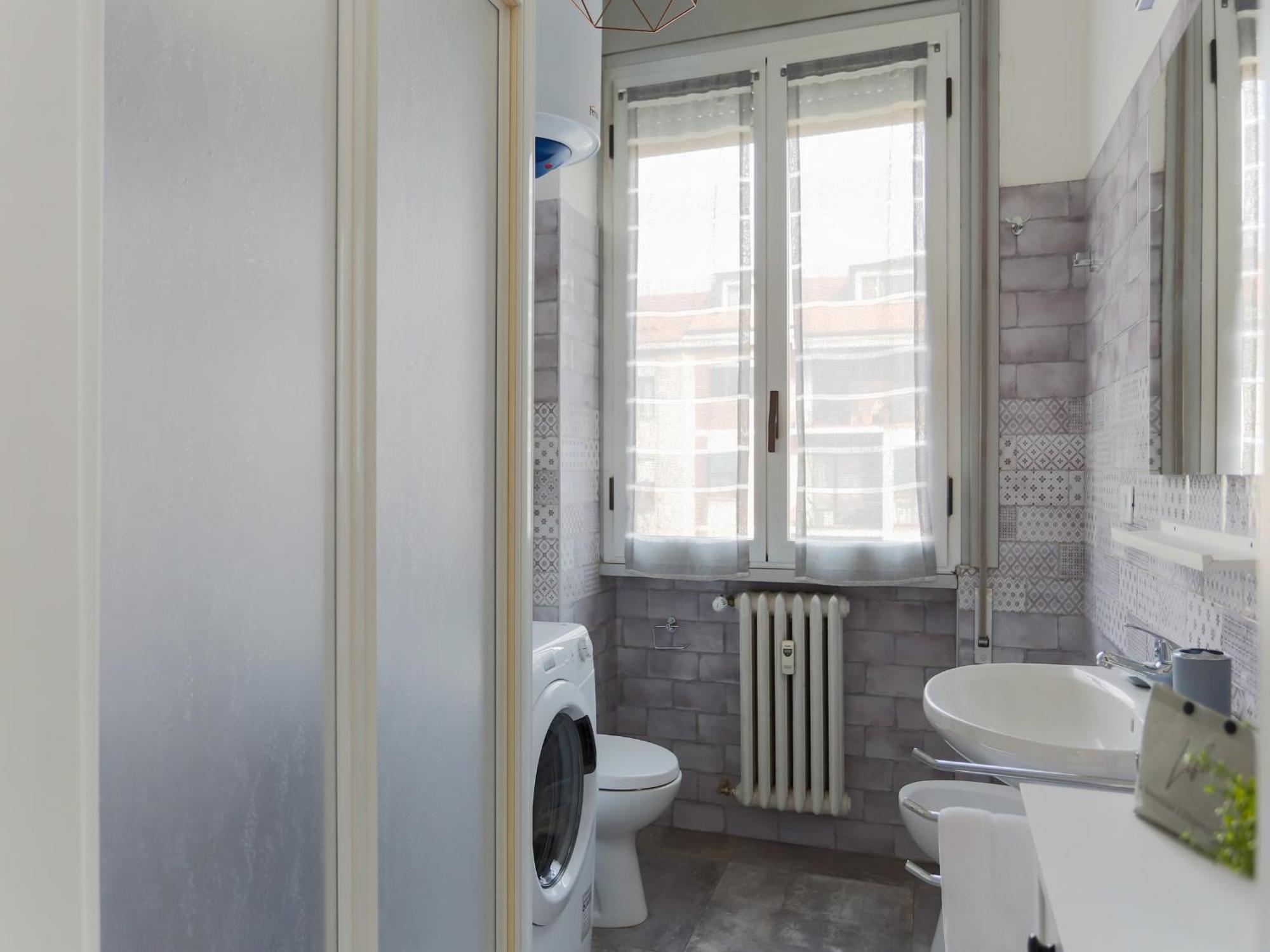 The Rent - Cozy Two-bedroom Near Colonne S Lorenzo *