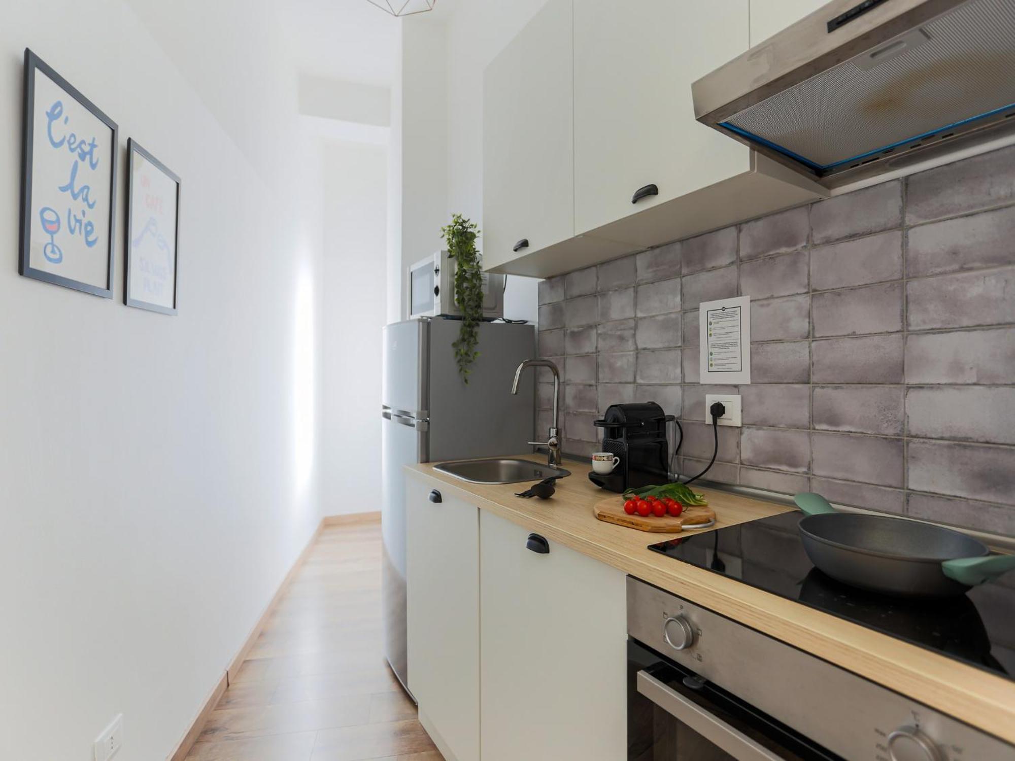 The Rent - Cozy Two-bedroom Near Colonne S Lorenzo Milão