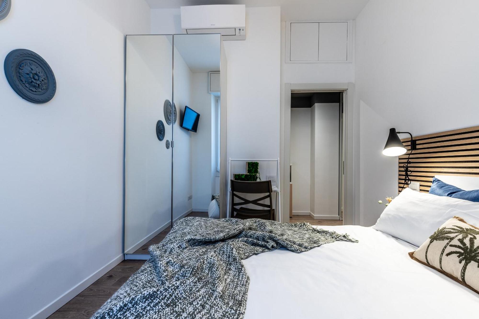 Stayeasy Quadronno33 - 3 Bedrooms, 2 Baths - Duomo Walking Distance Mailand