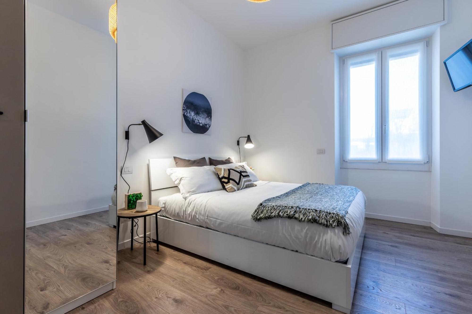Stayeasy Quadronno33 - 3 Bedrooms, 2 Baths - Duomo Walking Distance Apartment Mailand