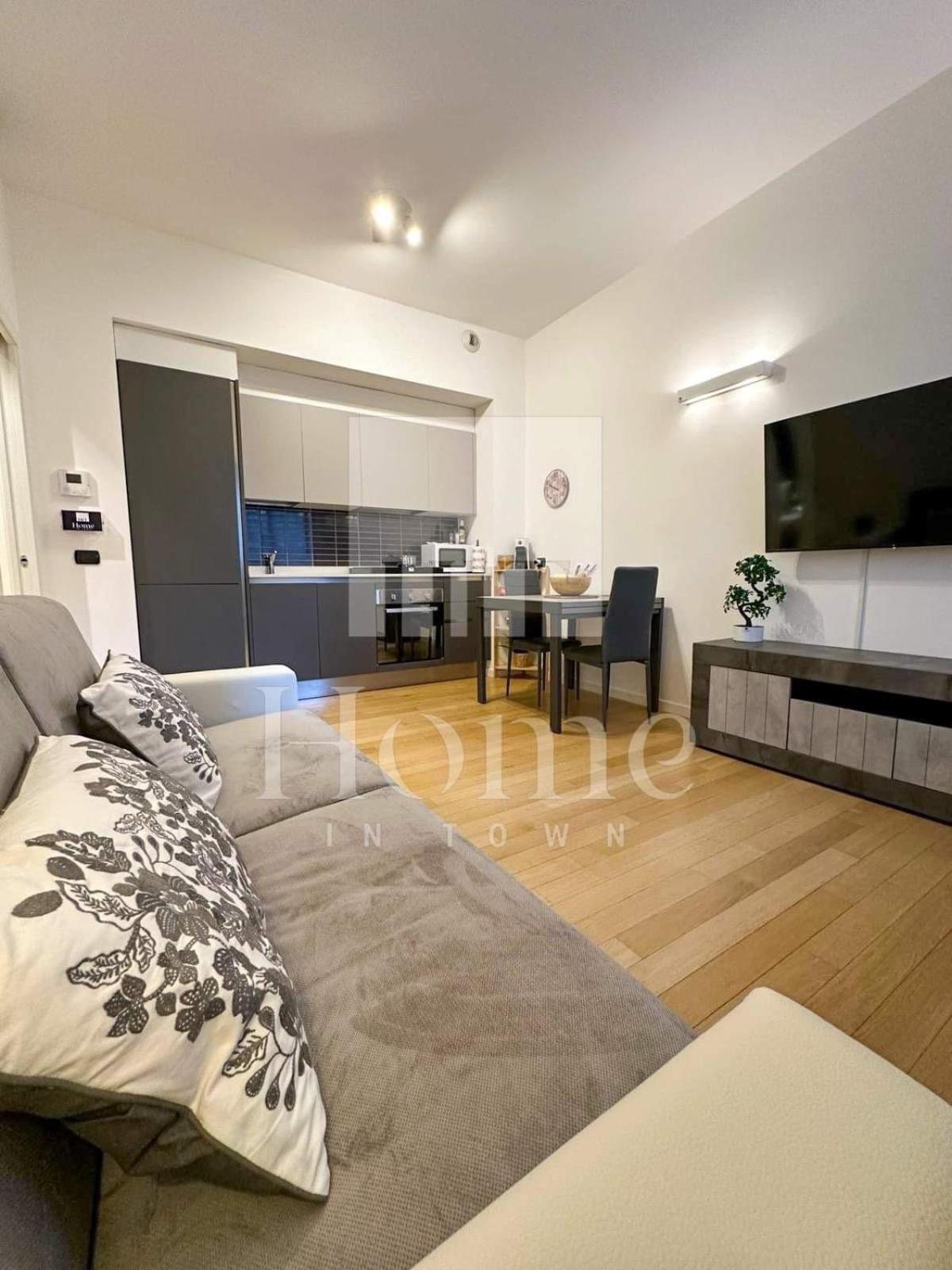 Apartment In Town - Porta Nuova District *