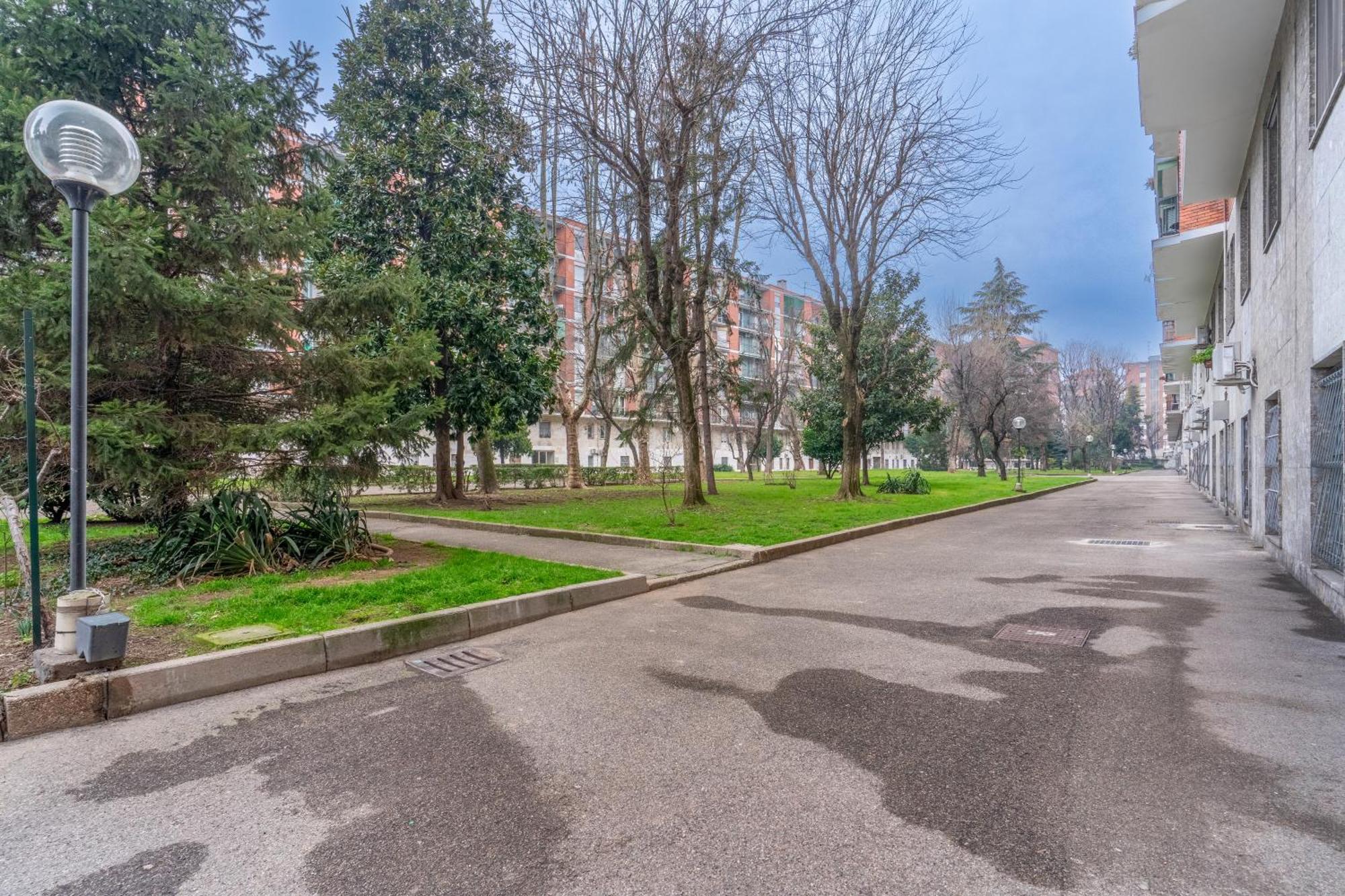 Navigli Duomo - Chateau Milan, Metro M2 E Parcheggio Gratuito Apartment Mailand