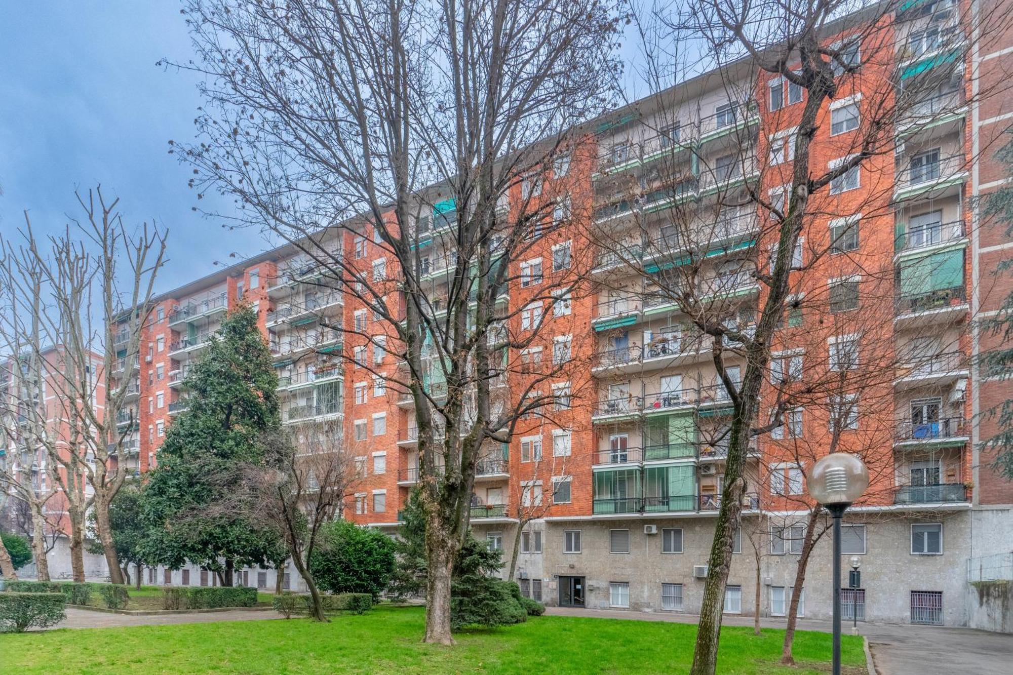 Apartment Navigli Duomo - Chateau Milan, Metro M2 E Parcheggio Gratuito *